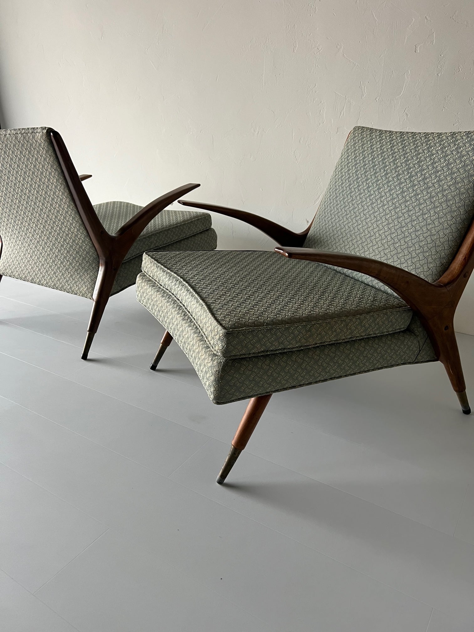 Karpen of California Lounge Chairs