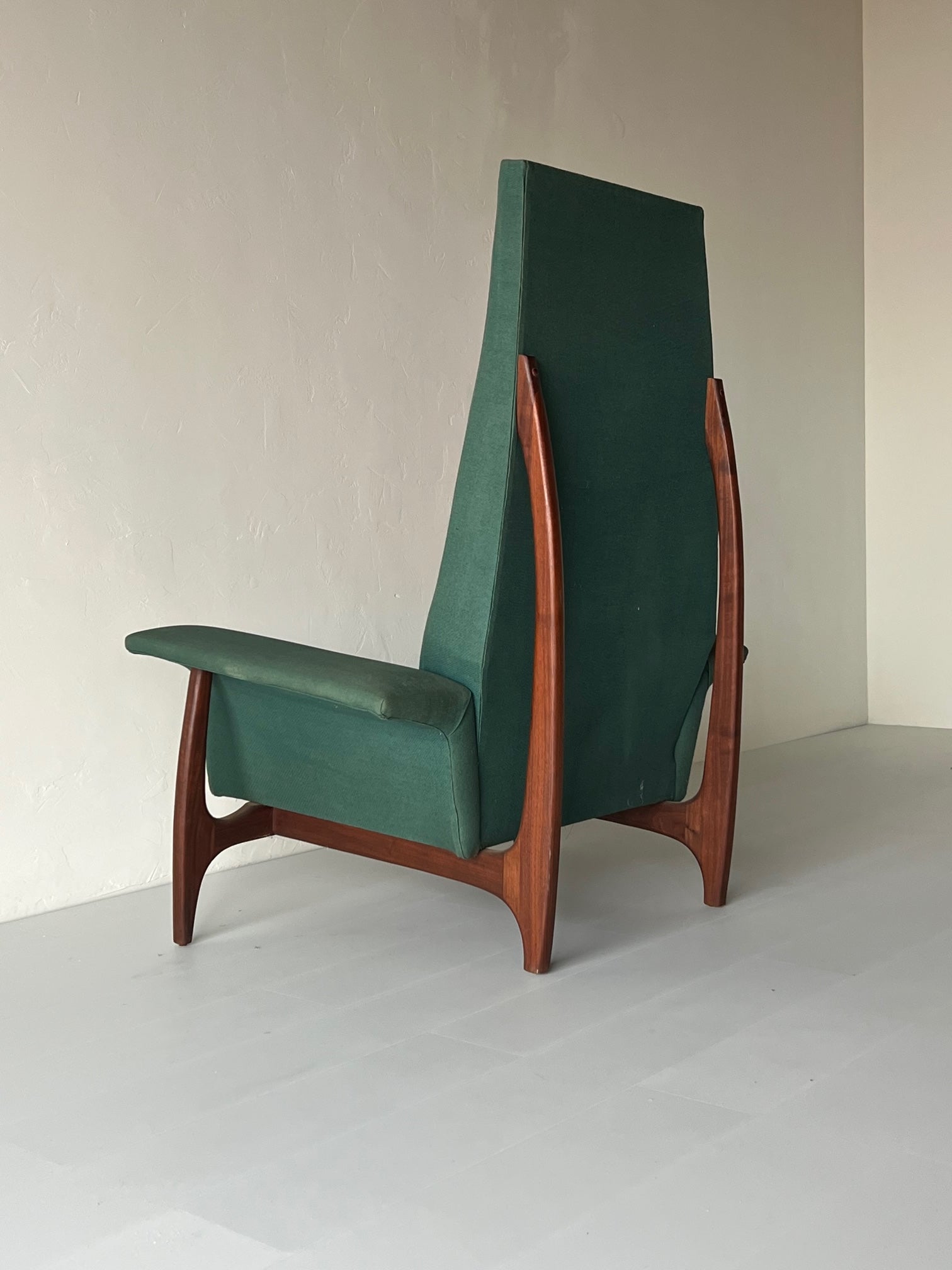 Mid Century Modern Deco House High Back Lounge Chair