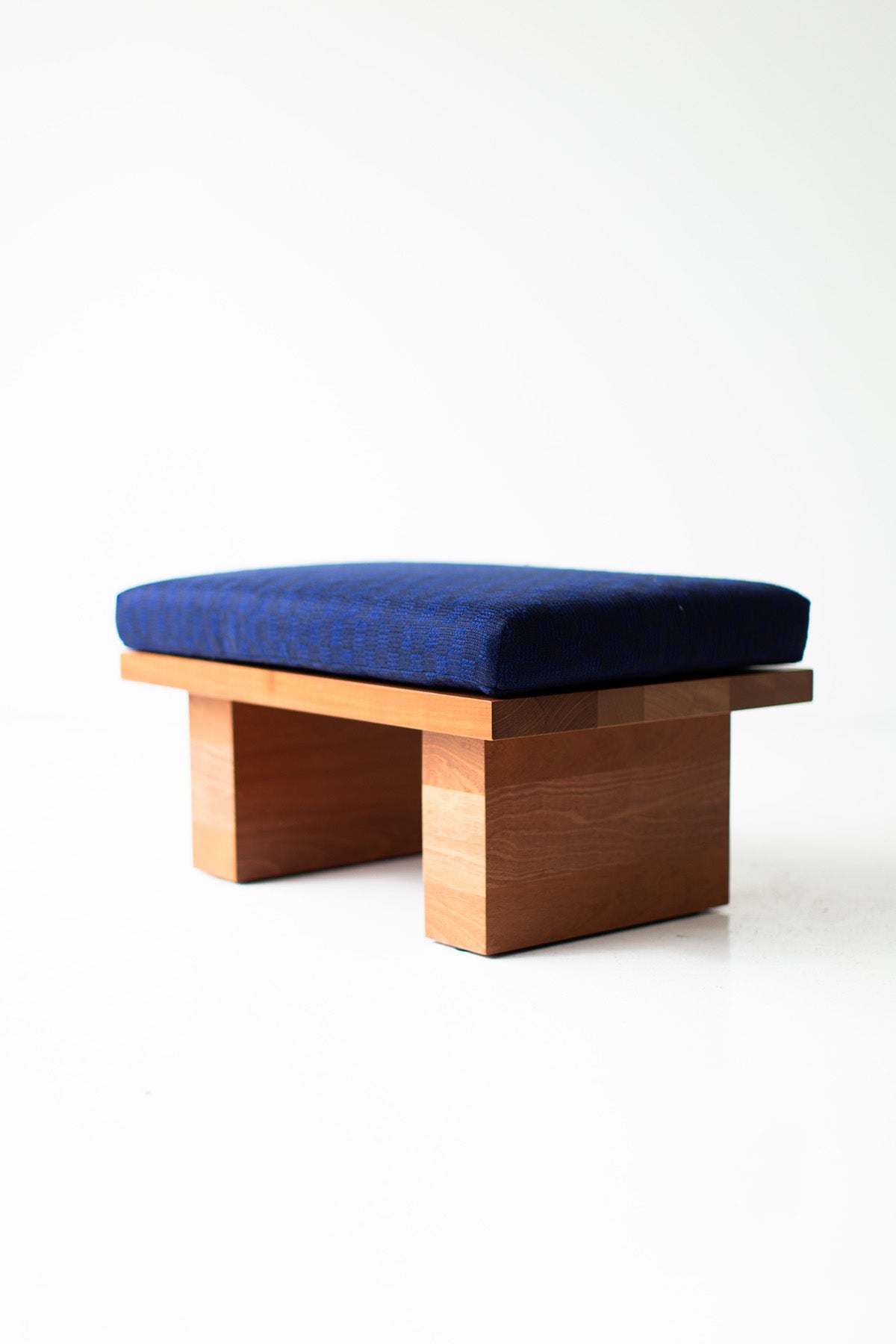 Modern Patio Furniture - Suelo® Chair and Ottoman - 5423