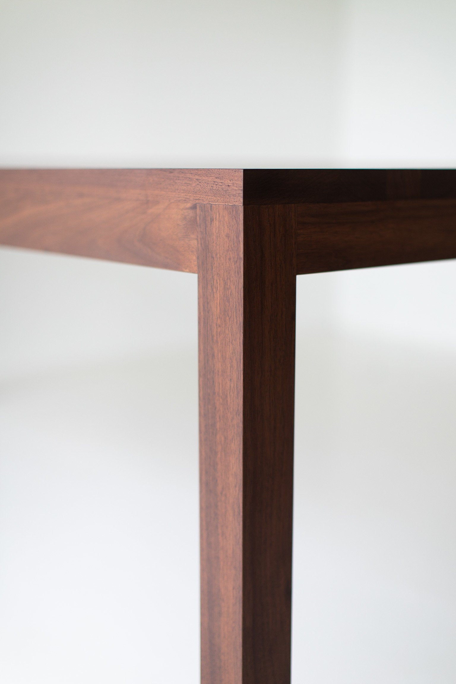 Modern Dining Table - 0918 -