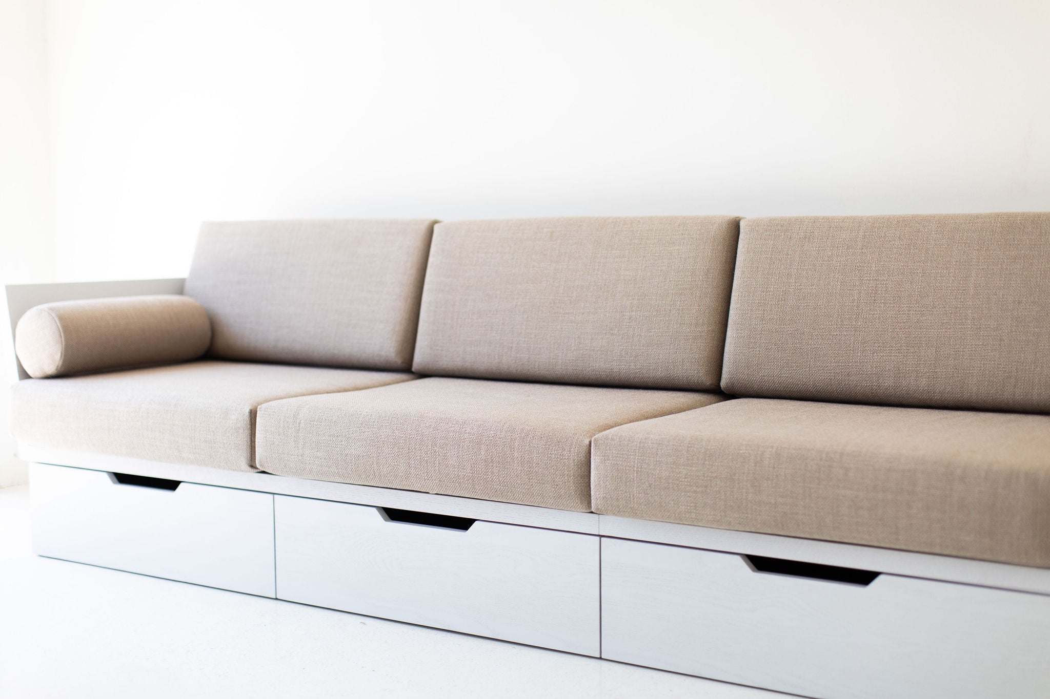 Oak Suelo® Sofa With Storage And Side Table for Bertu Home - 2124