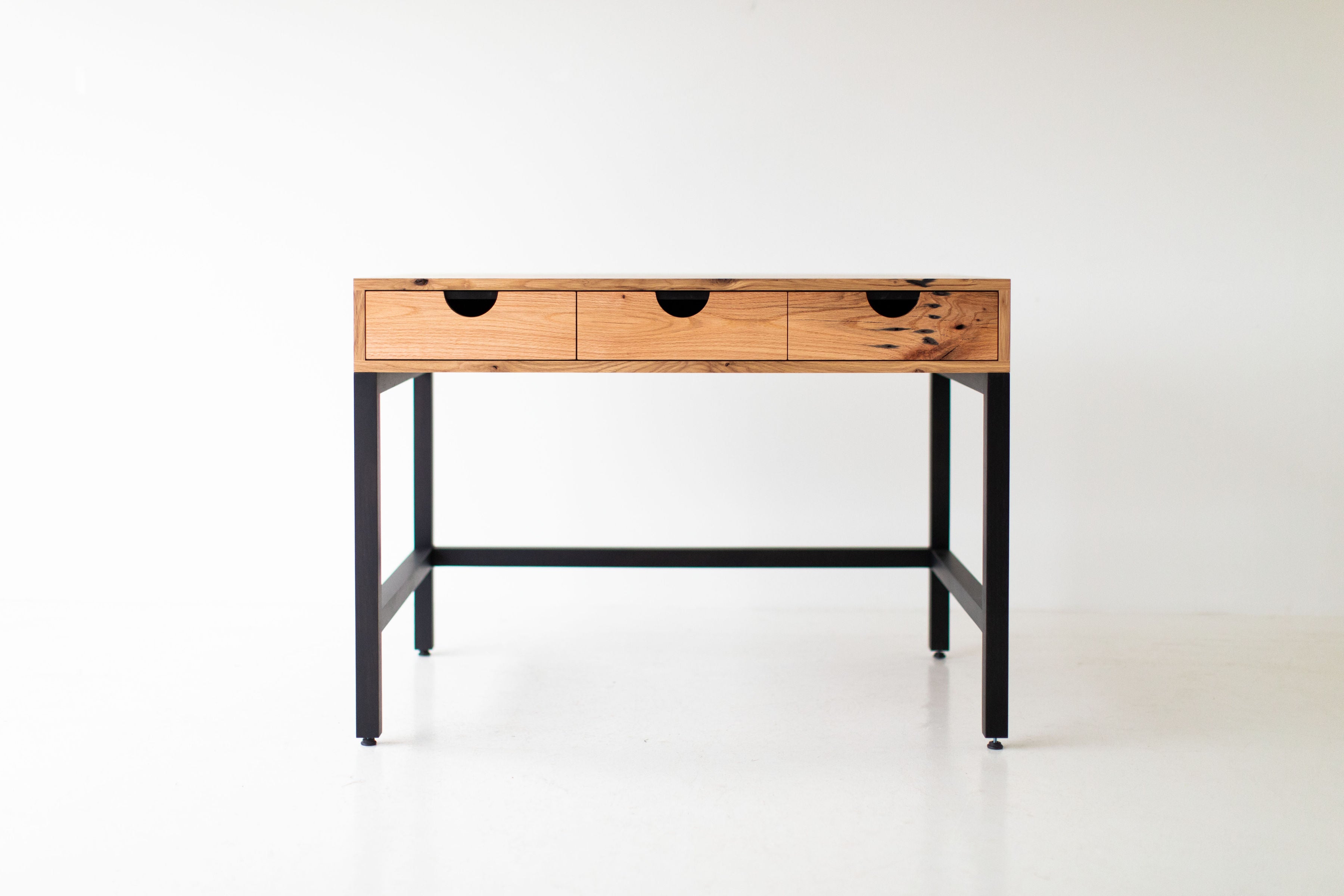 Simple Modern Desk -  1519 - Cali Collection