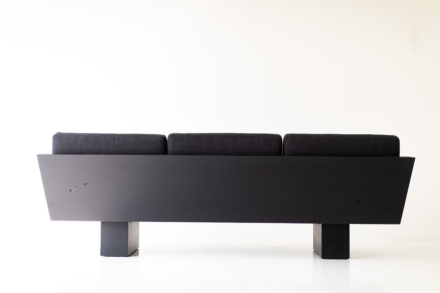 Suelo Modern Black Sofa - 1020