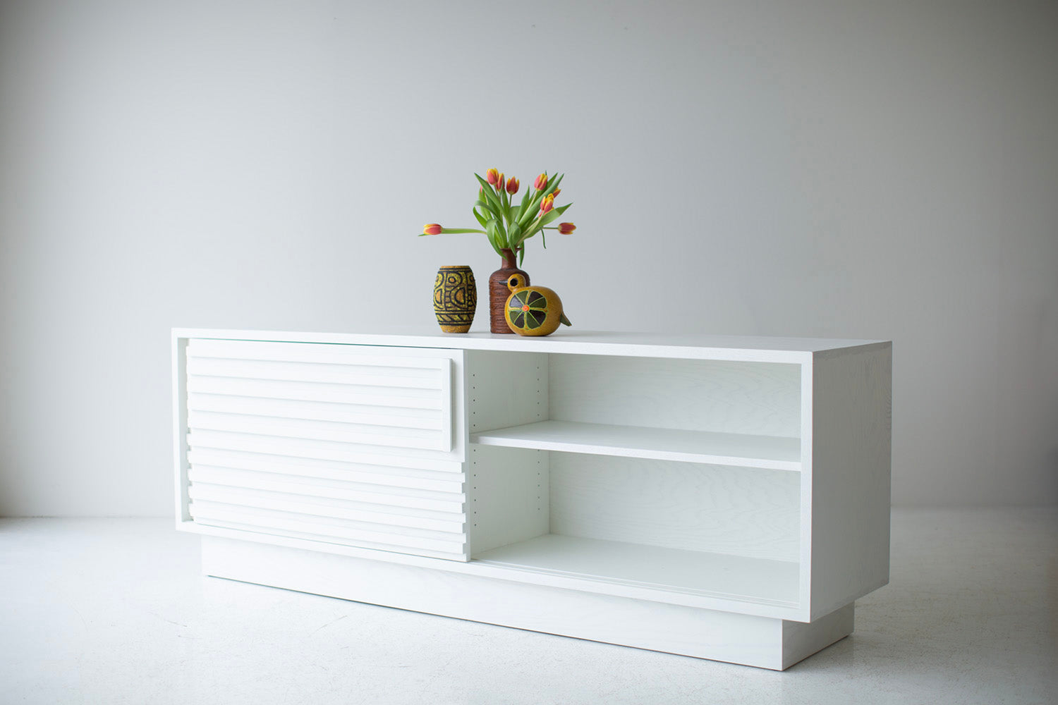 Modern Cicely Credenza in White - 3423