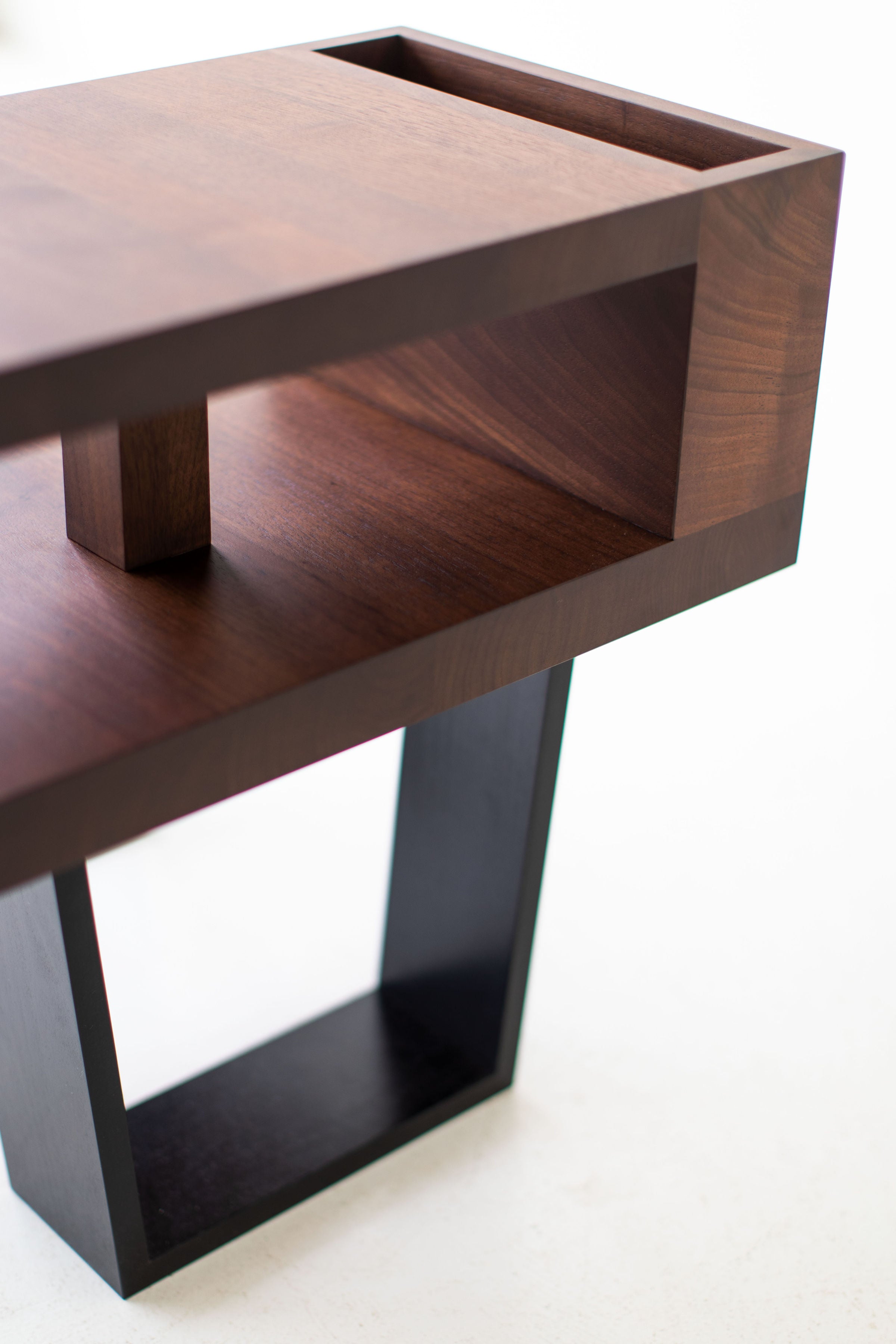 Modern Side Table - 0816