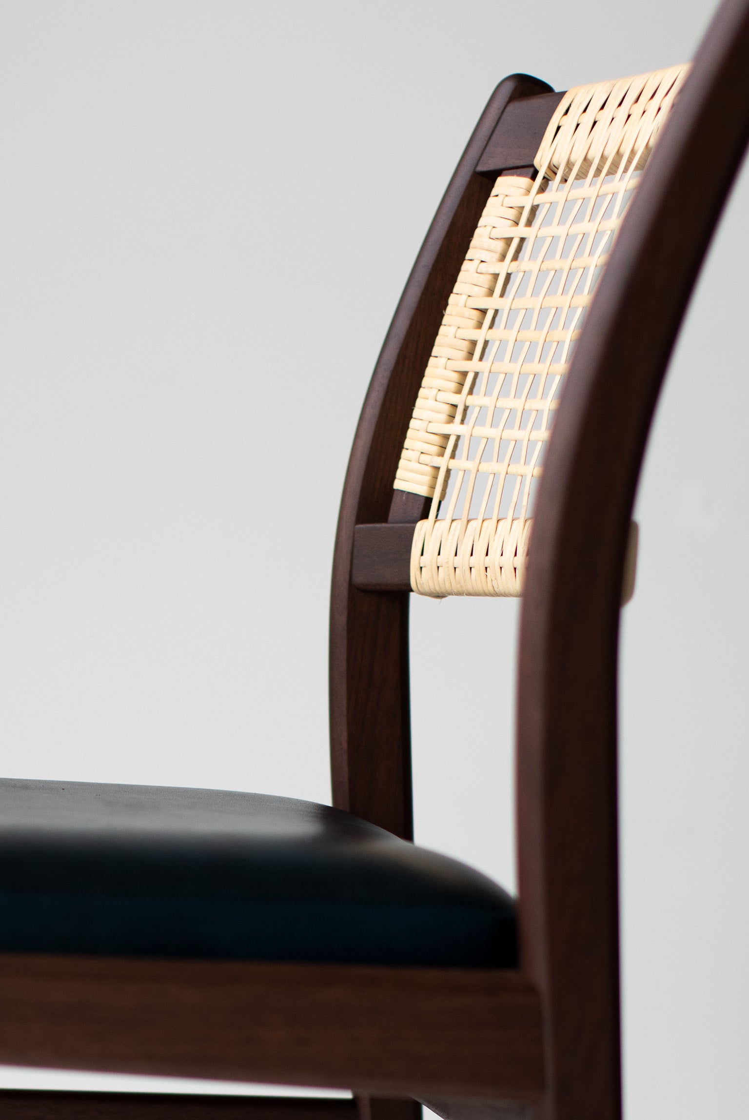 Tribute™ Modern Dining Chairs - T1002