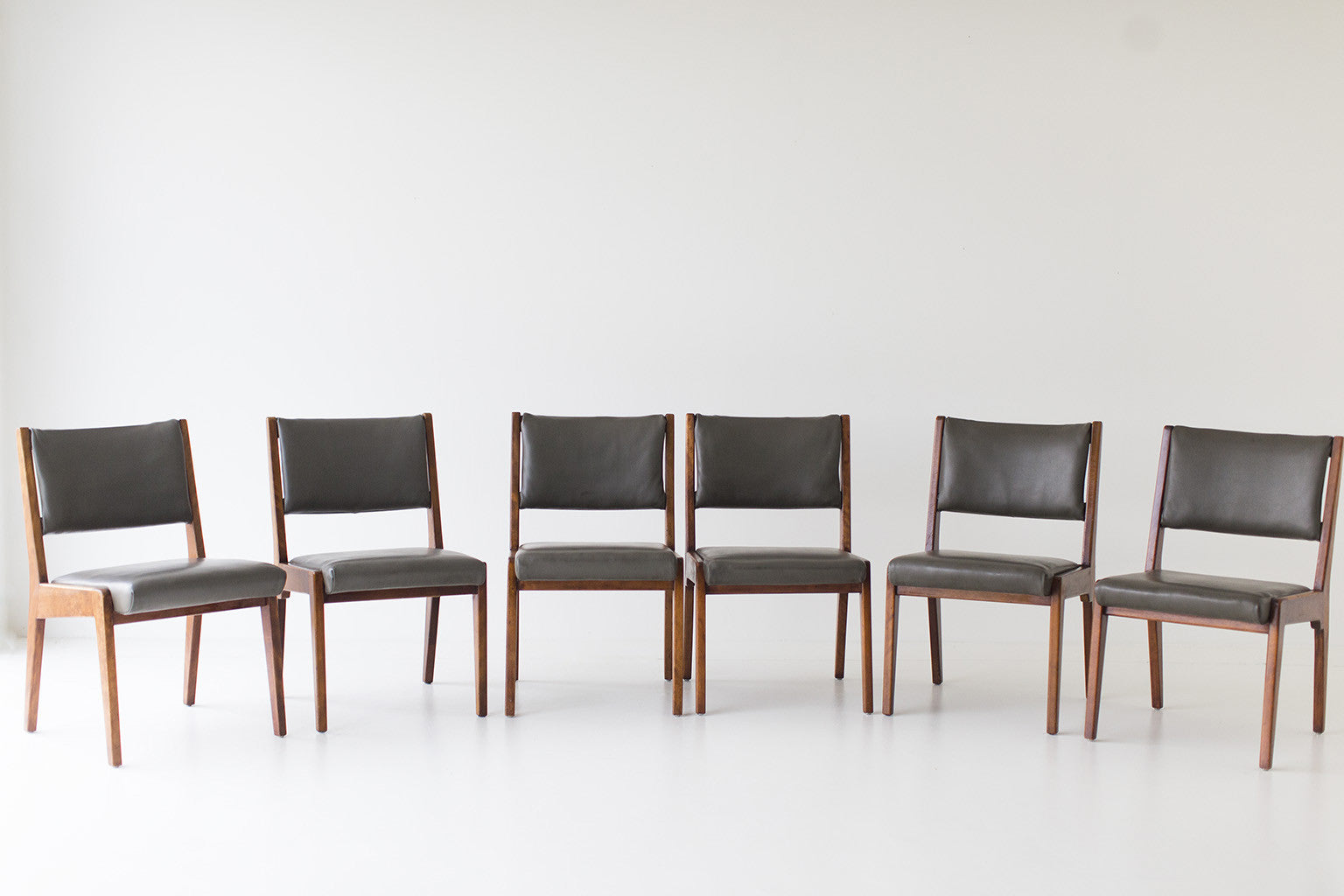 Early Jens Risom Dining Chairs - 01141619