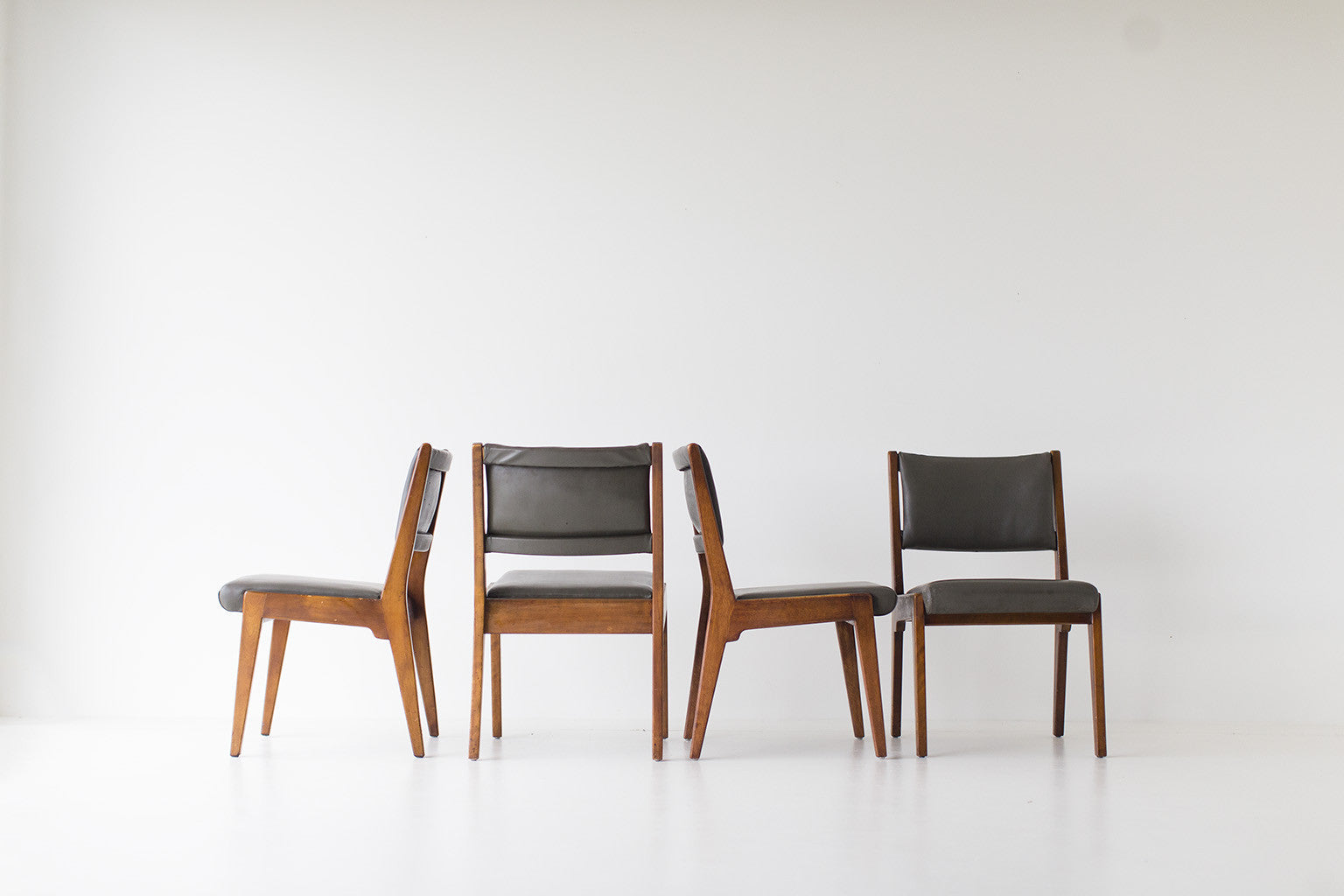 Early Jens Risom Dining Chairs - 01141619