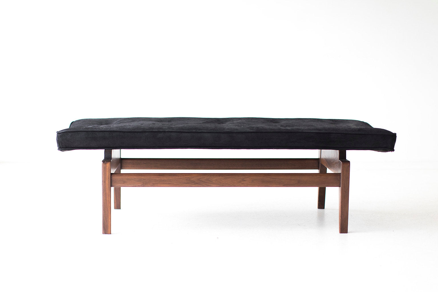 Jens Risom Bench for Risom Design Inc. - 09111701