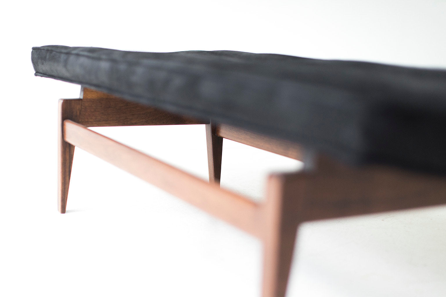 Jens Risom Bench for Risom Design Inc. - 09111701