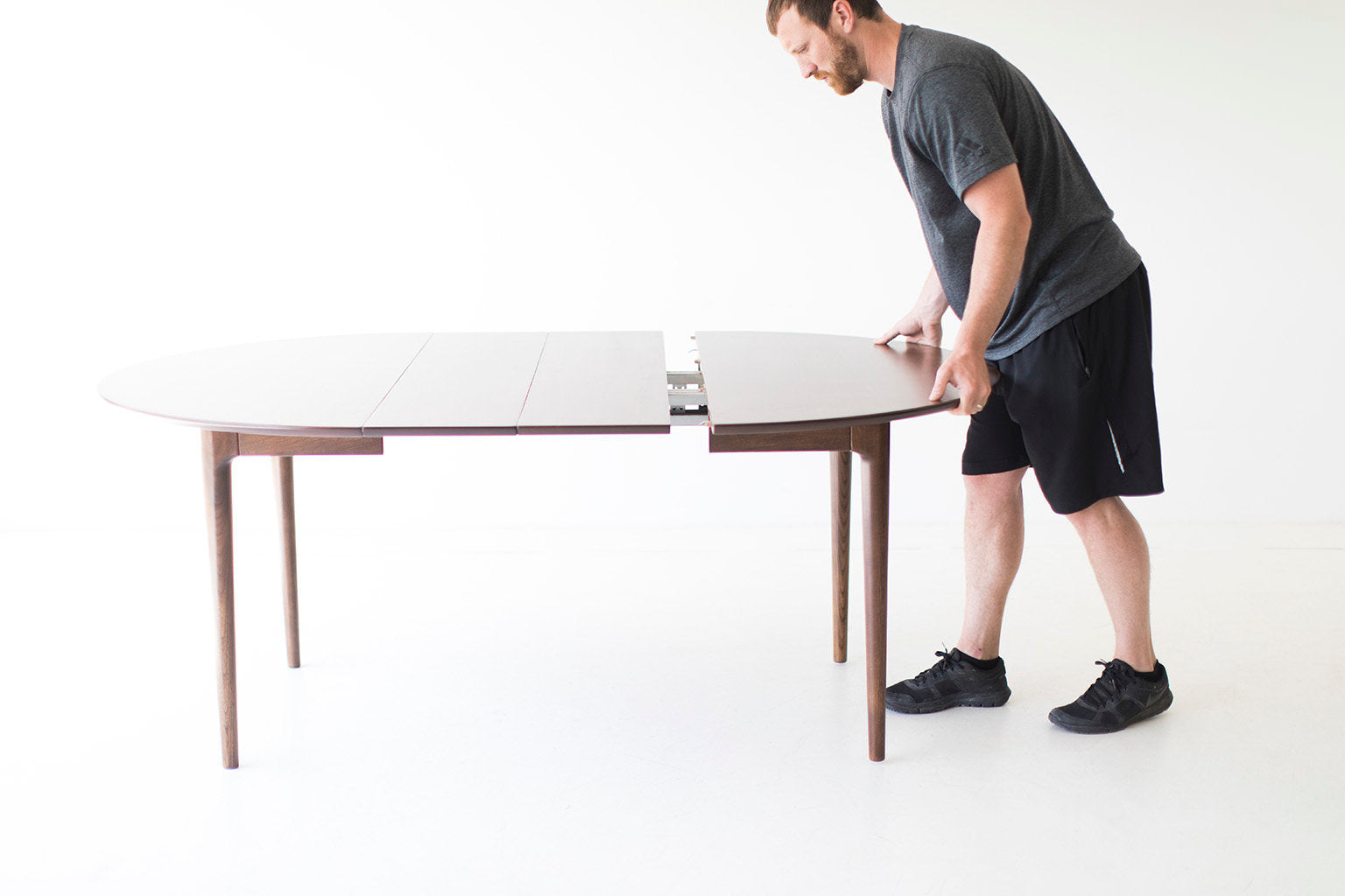 Lawrence Peabody Dining Table for Richardson Brothers - 08141702