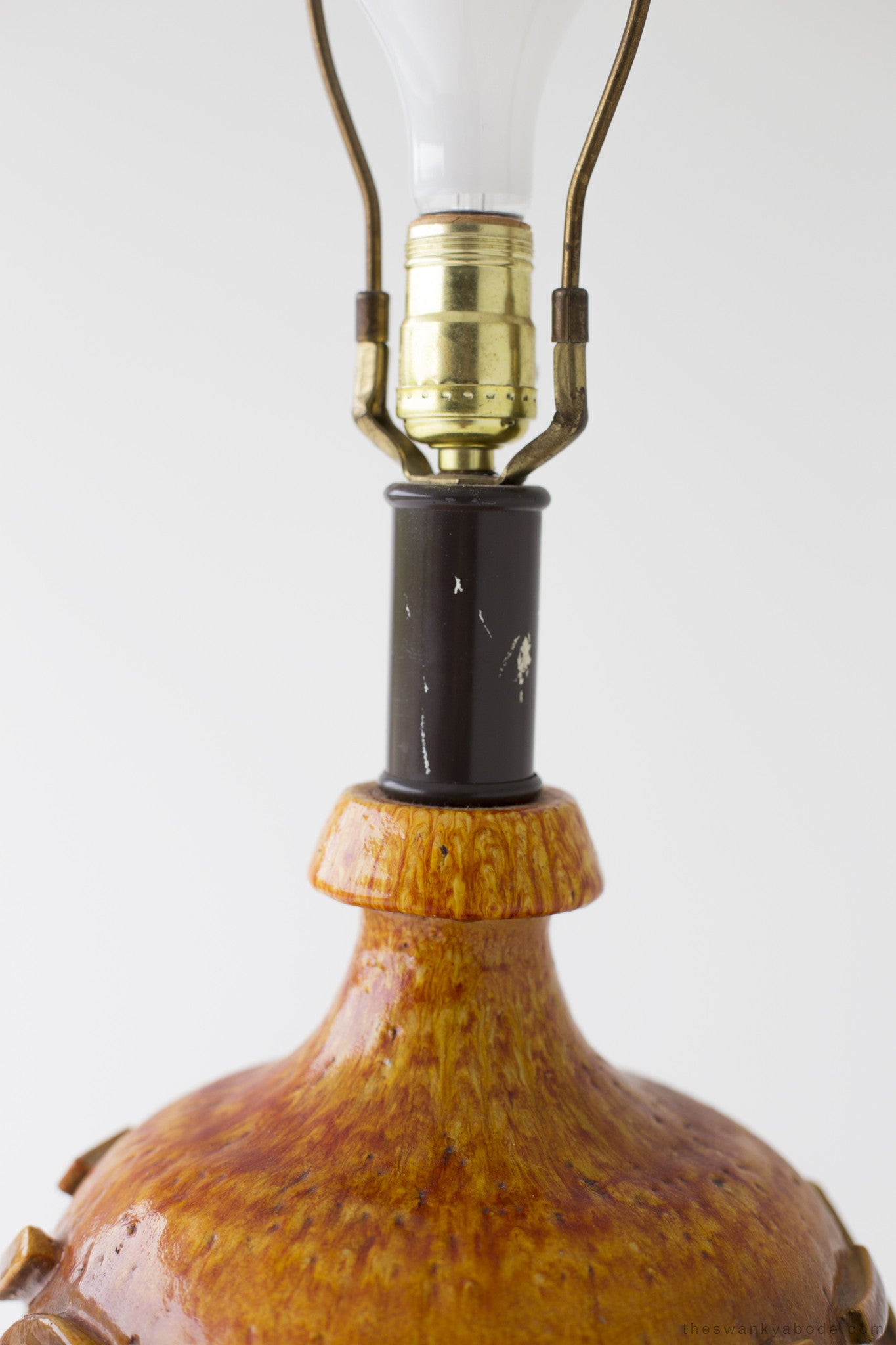 Mid Century Pottery Lamp - 01231618