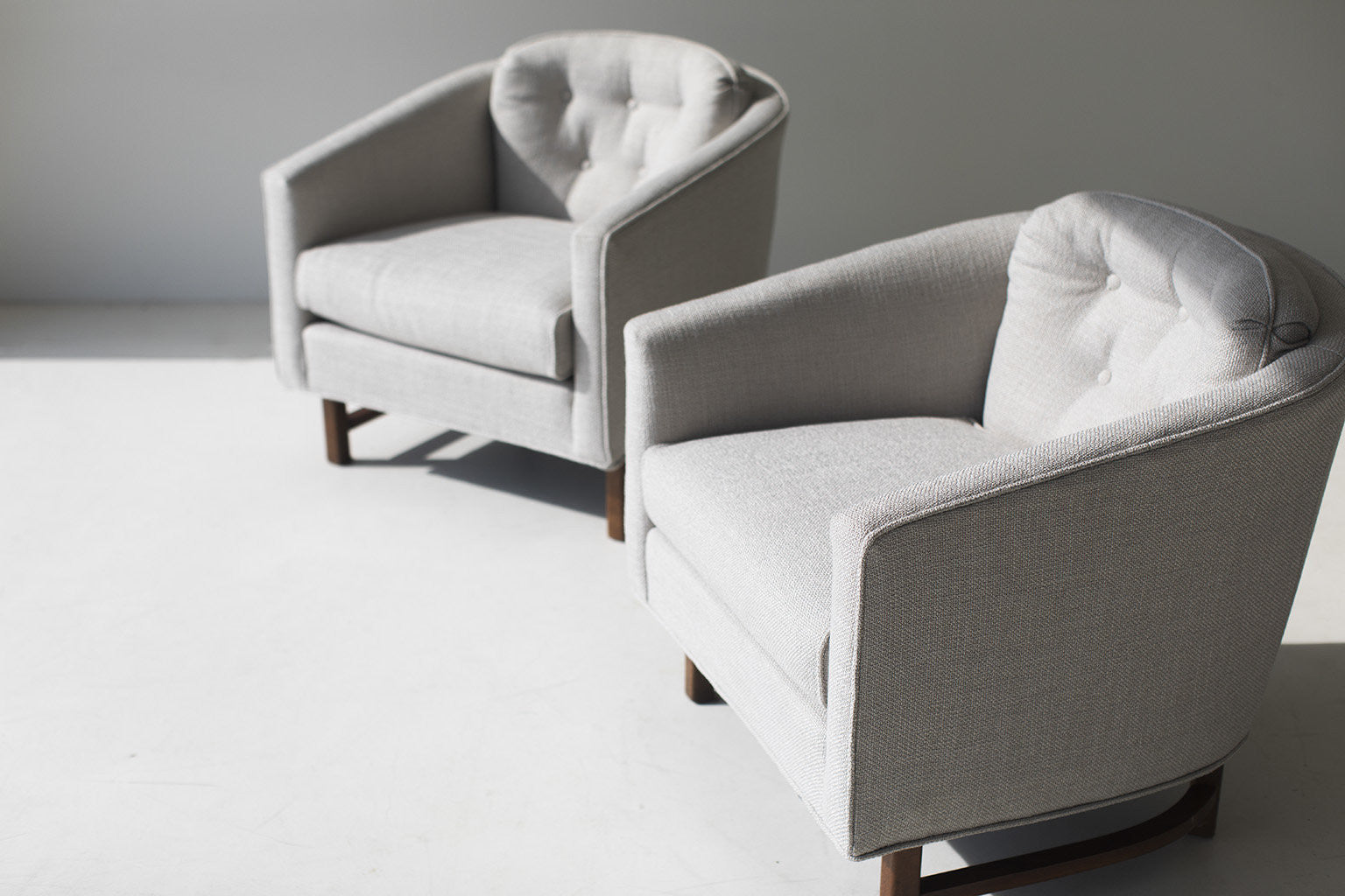 Milo Baughman Attributed Lounge Chairs - 02061701