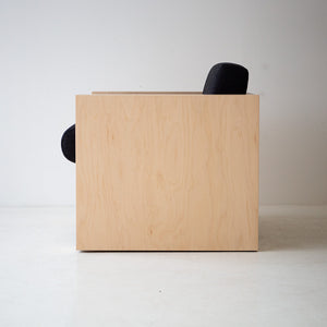 Modern-Mondo-Lounge-Chair-02