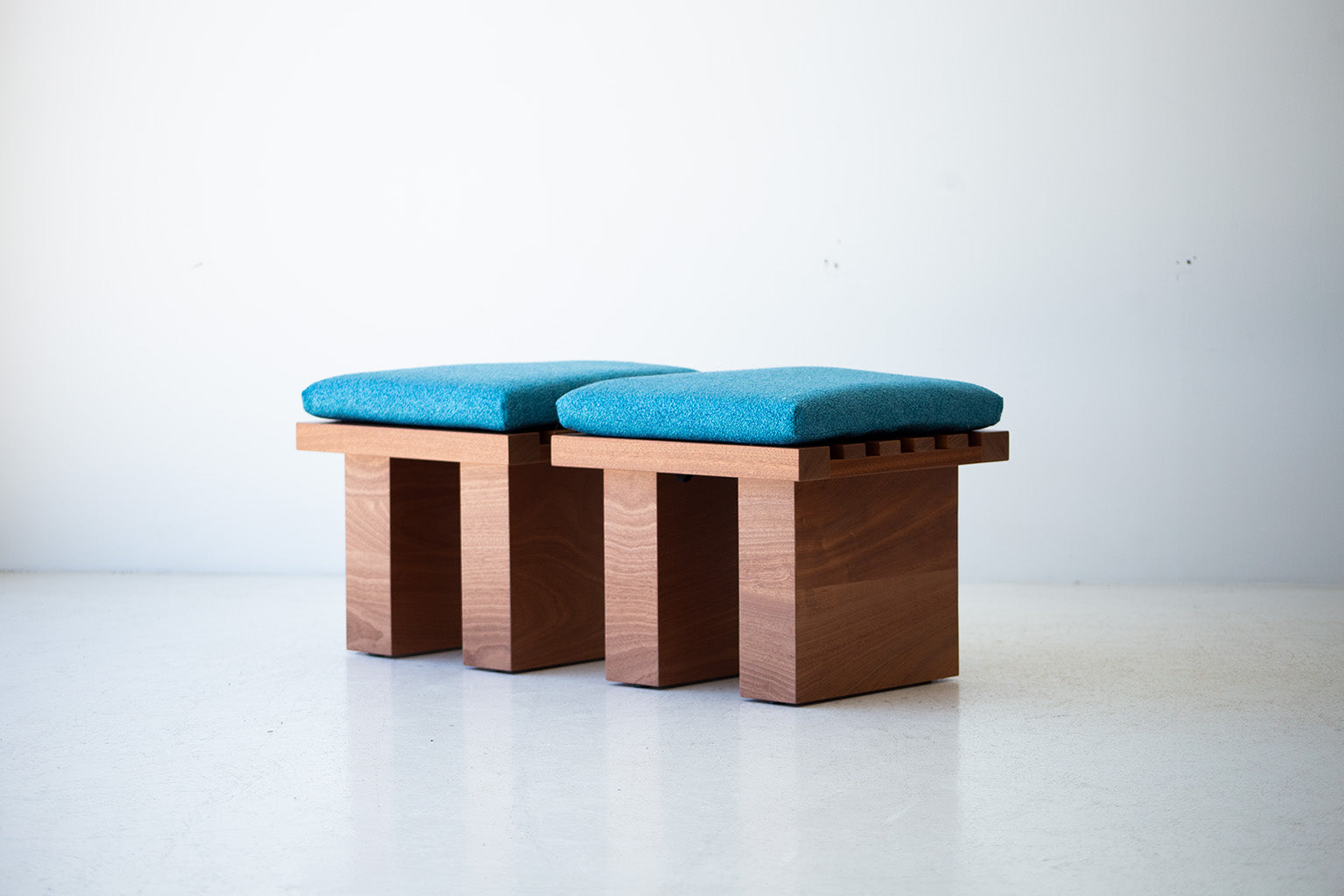 Modern Patio Furniture - Suelo® Slatted Ottoman - 3322