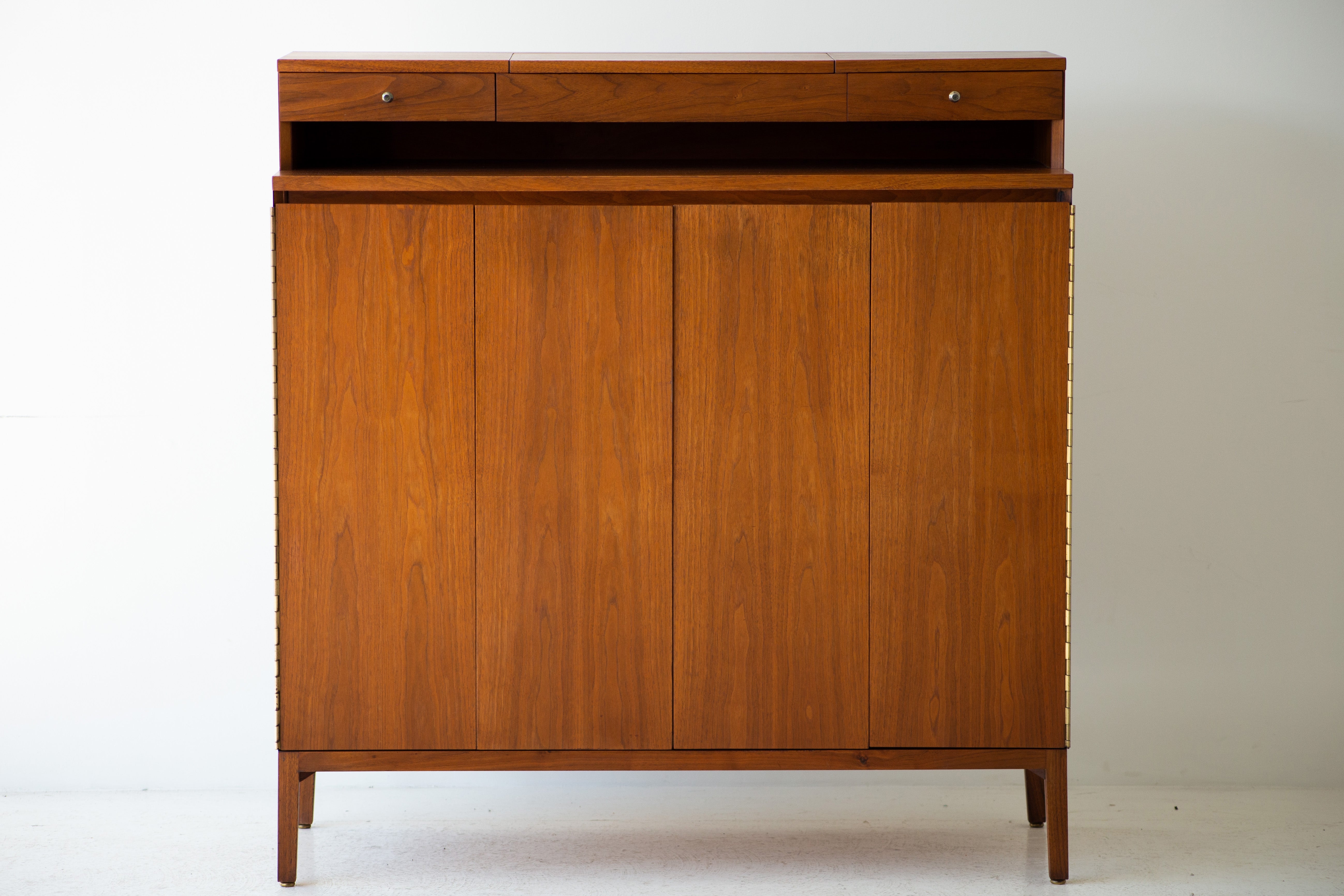 Paul McCobb Gentleman's Chest for Calvin Furniture : Irwin Collection
