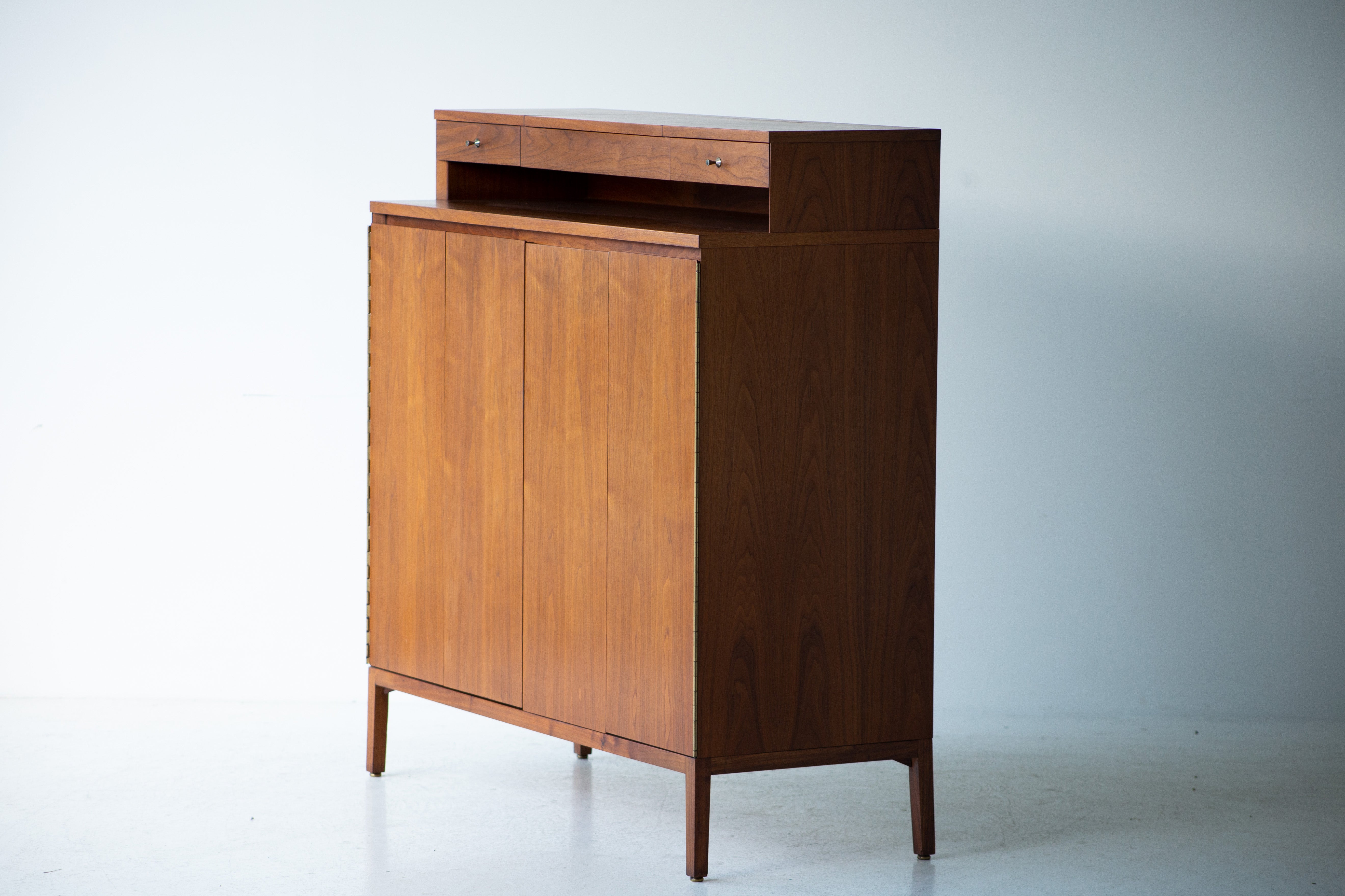 Paul McCobb Gentleman's Chest for Calvin Furniture : Irwin Collection