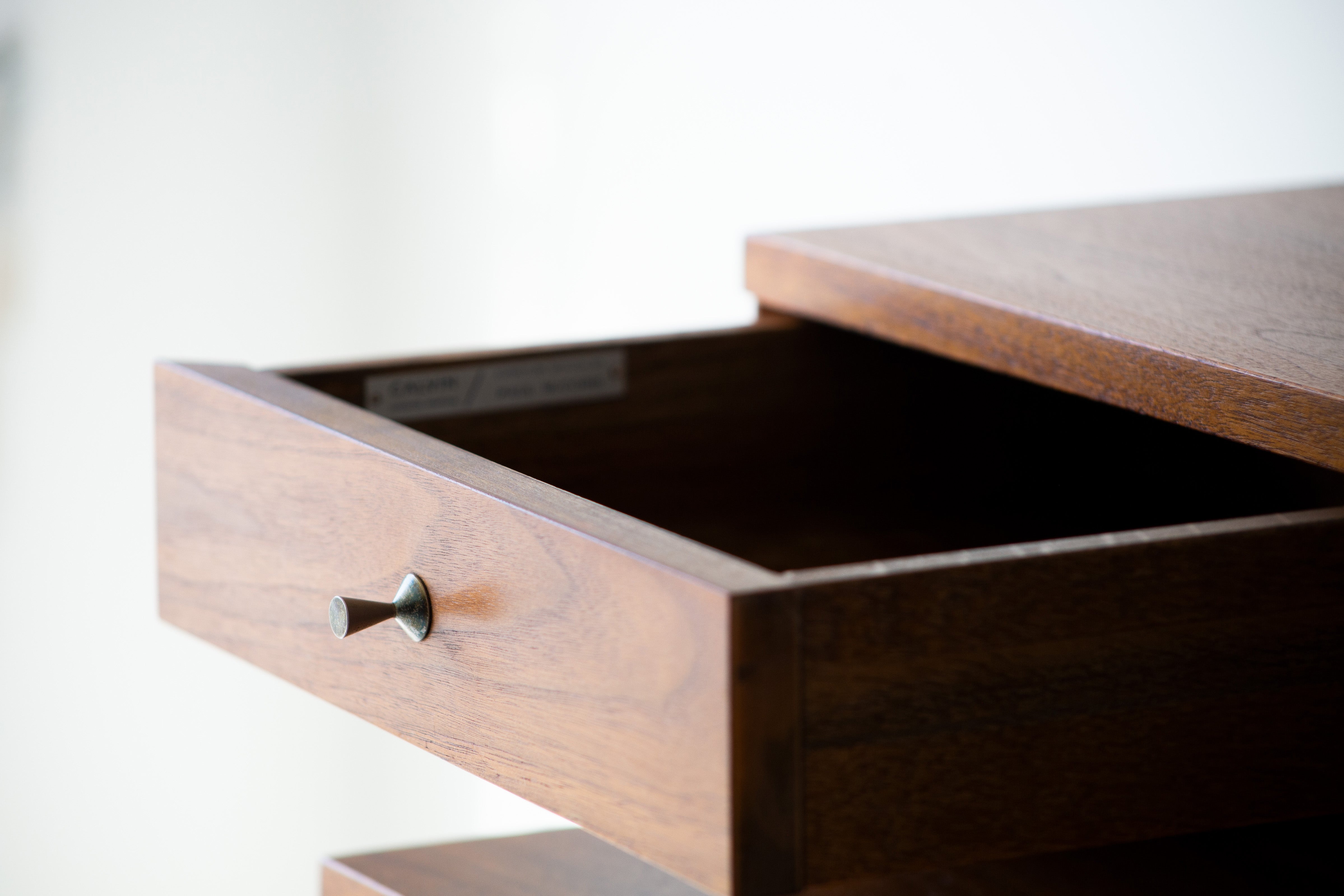 Paul McCobb Gentleman's Chest for Calvin Furniture : Irwin Collection