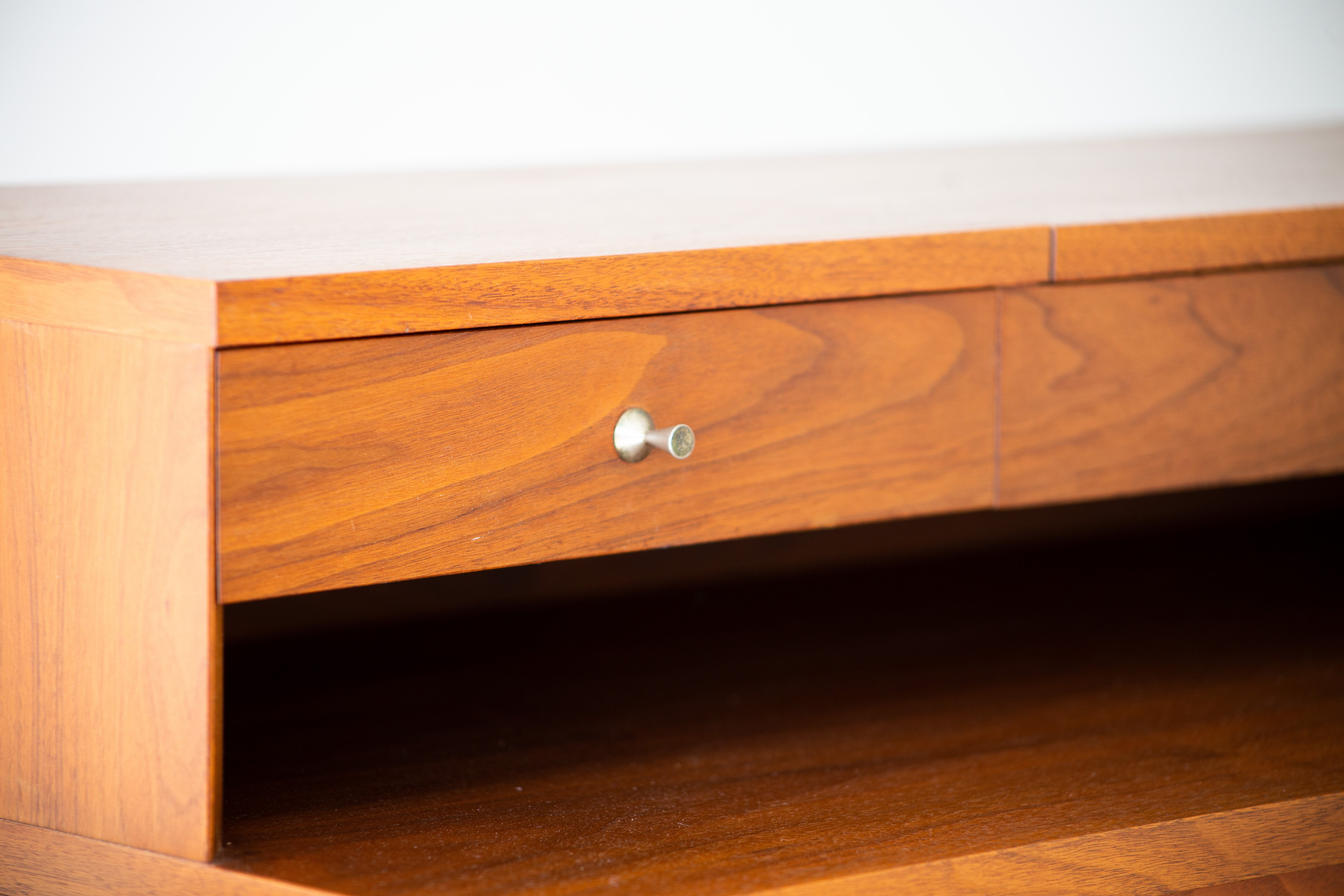 Paul McCobb Gentleman's Chest for Calvin Furniture : Irwin Collection