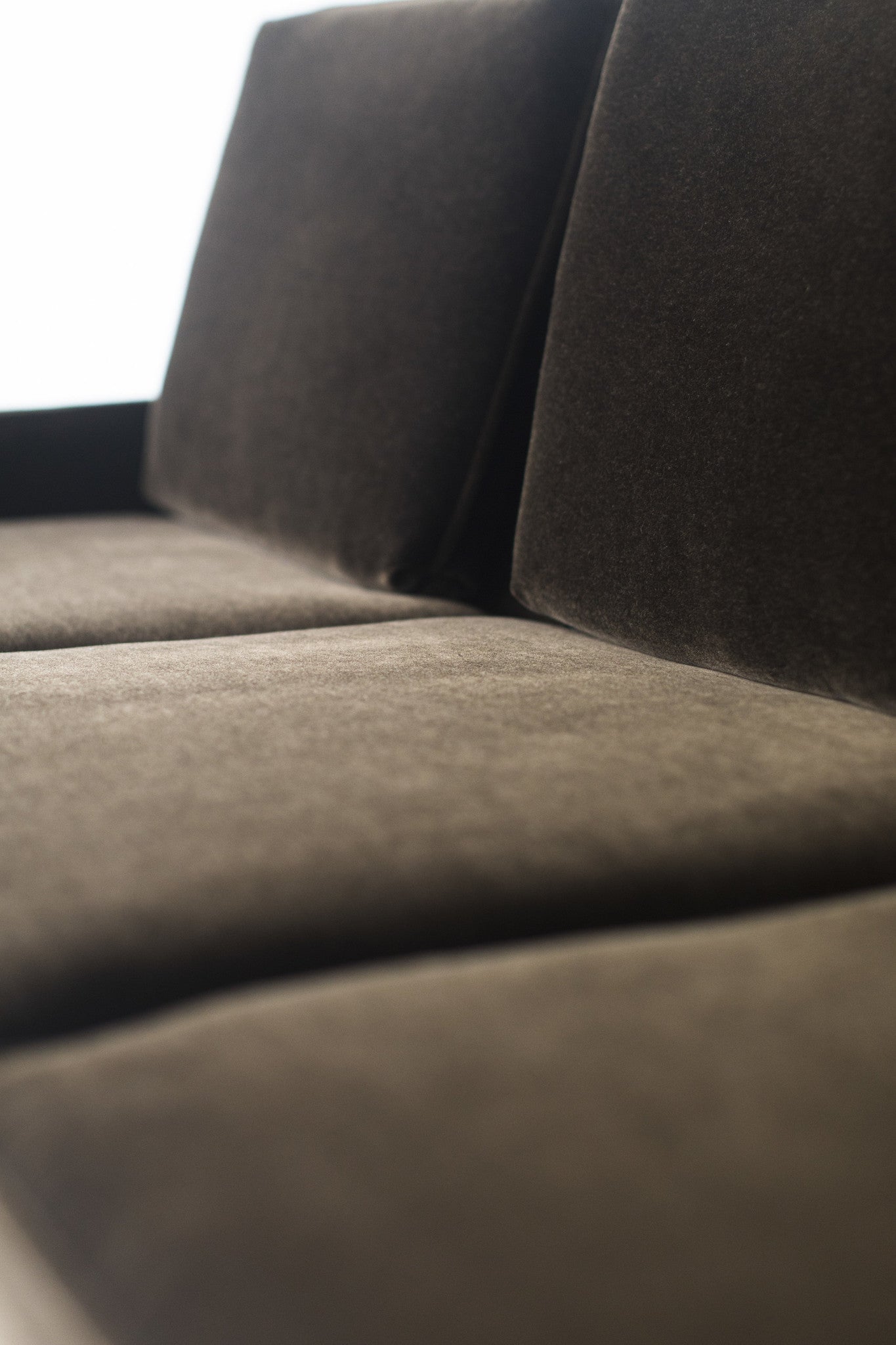 Paul McCobb Sofa for Directional - 03061702