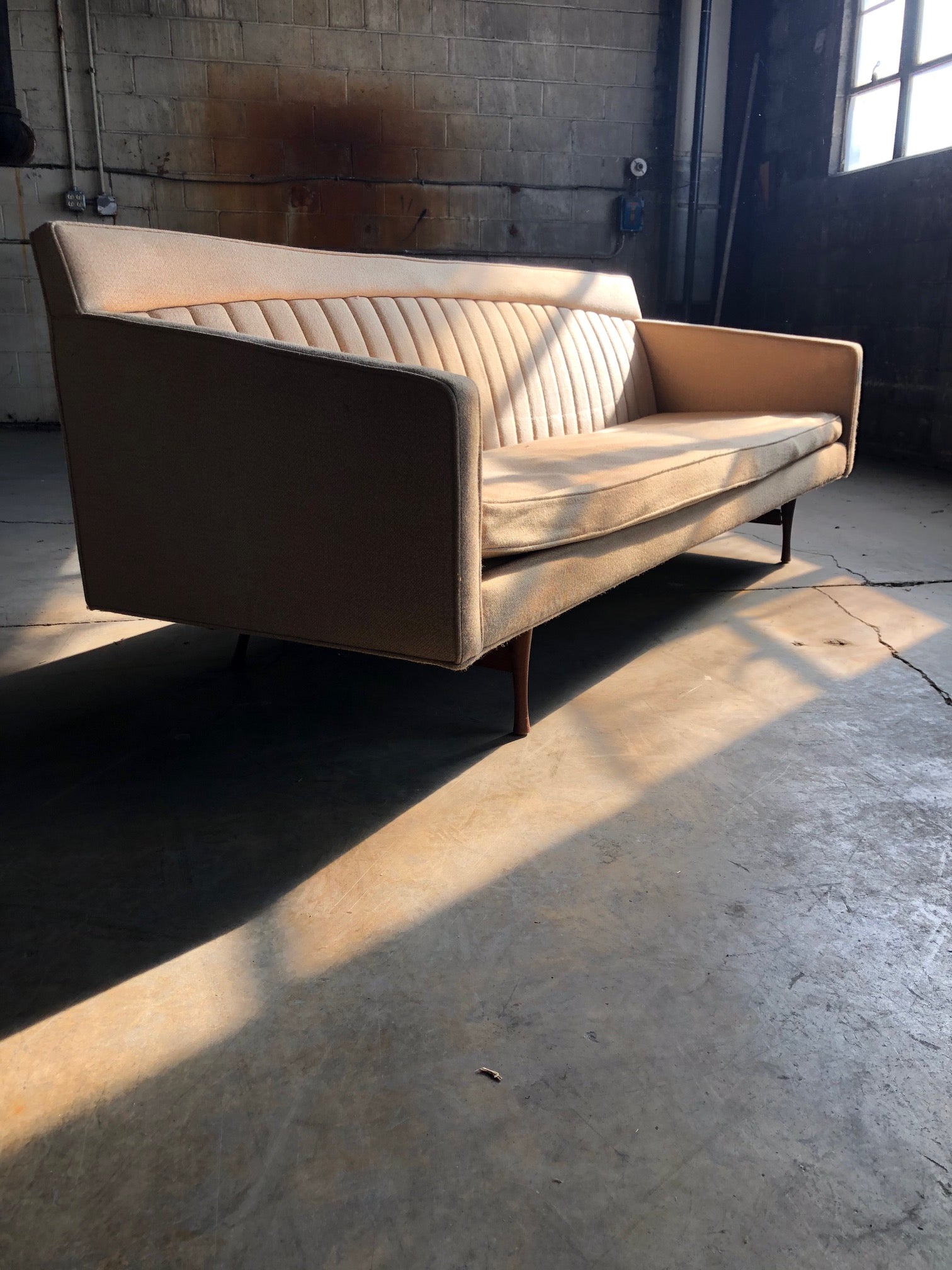 Paul McCobb sofa for Widdicomb