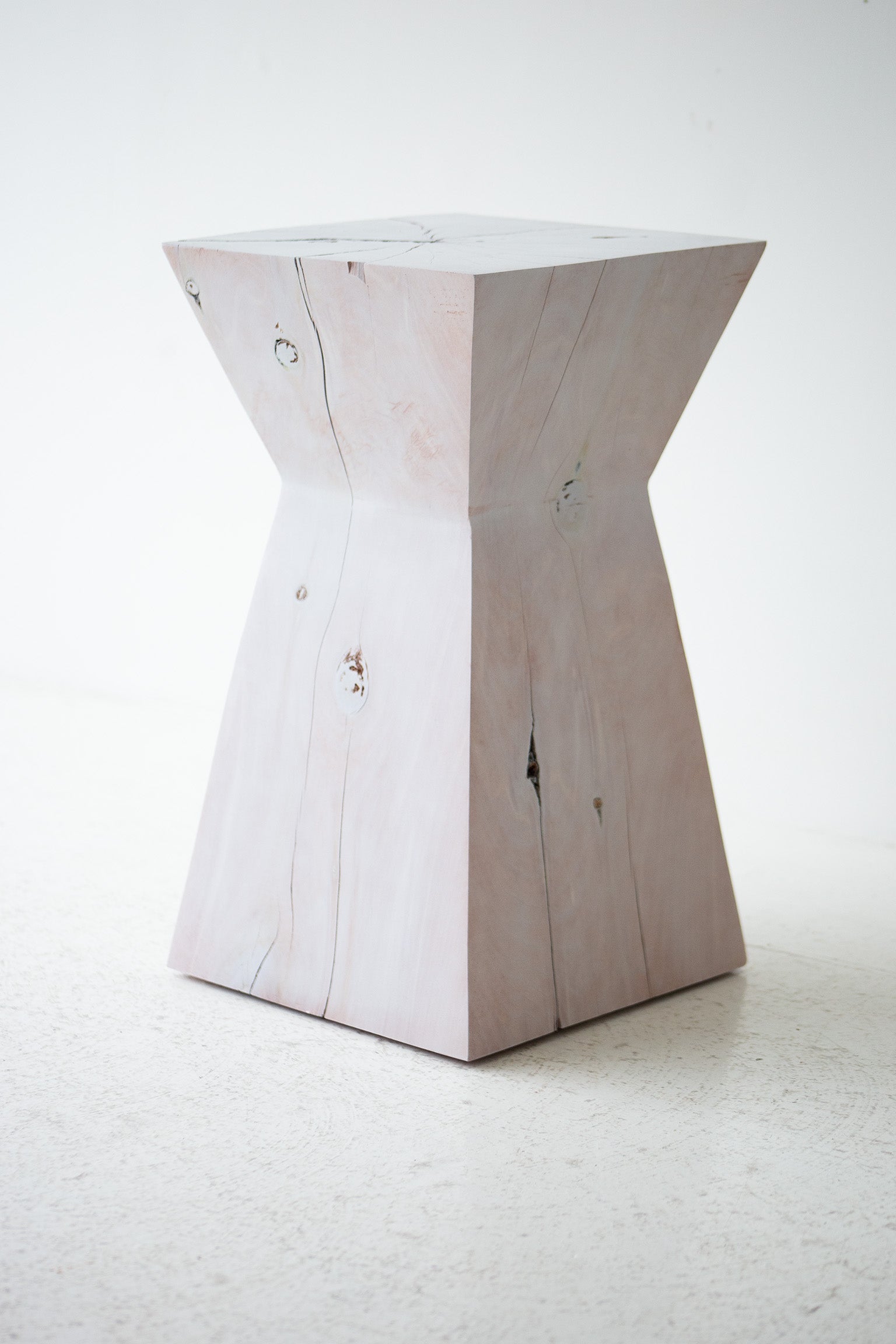 Sculpted Stump Table - The Sol - 2222