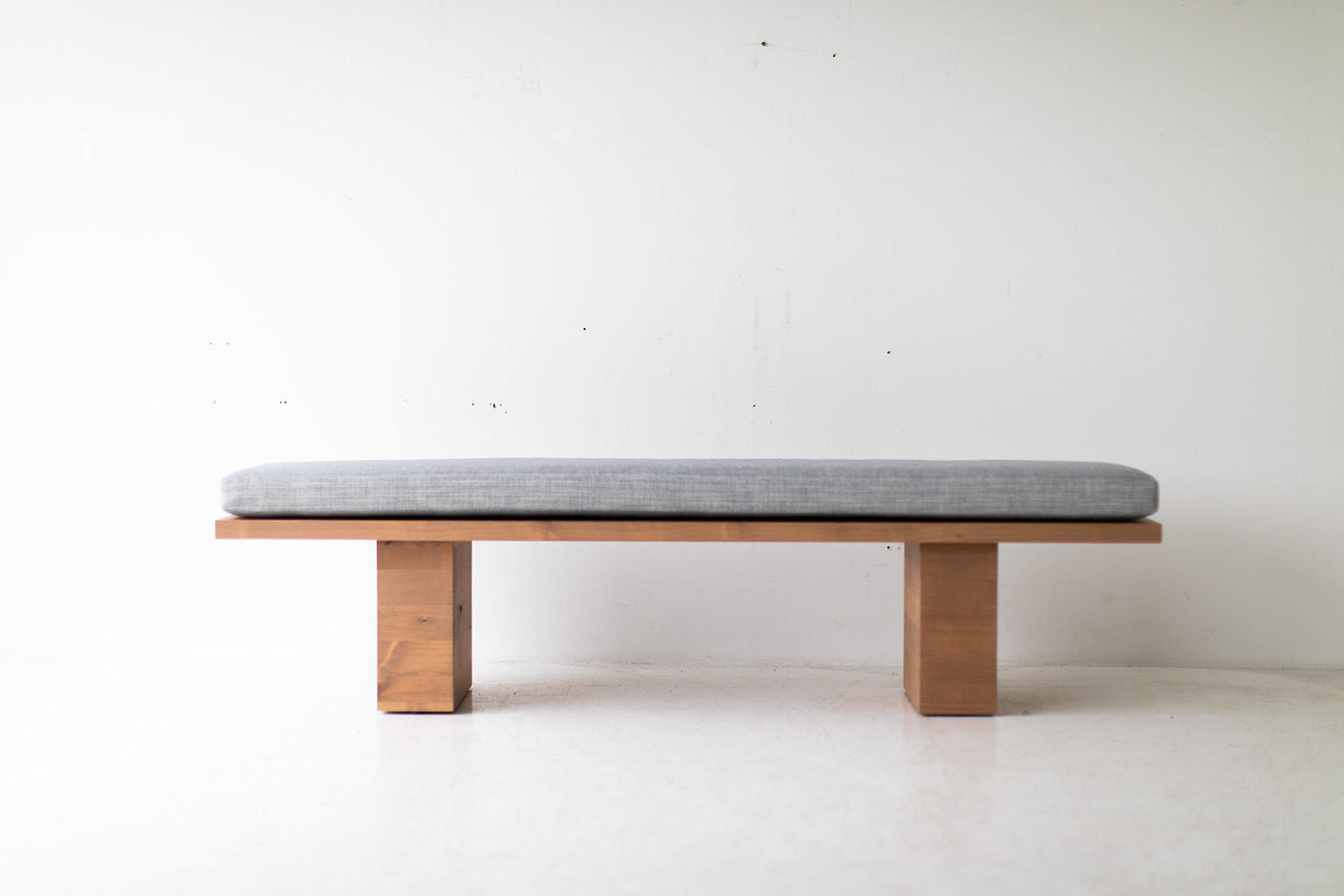 Suelo® Modern Bench - 1821