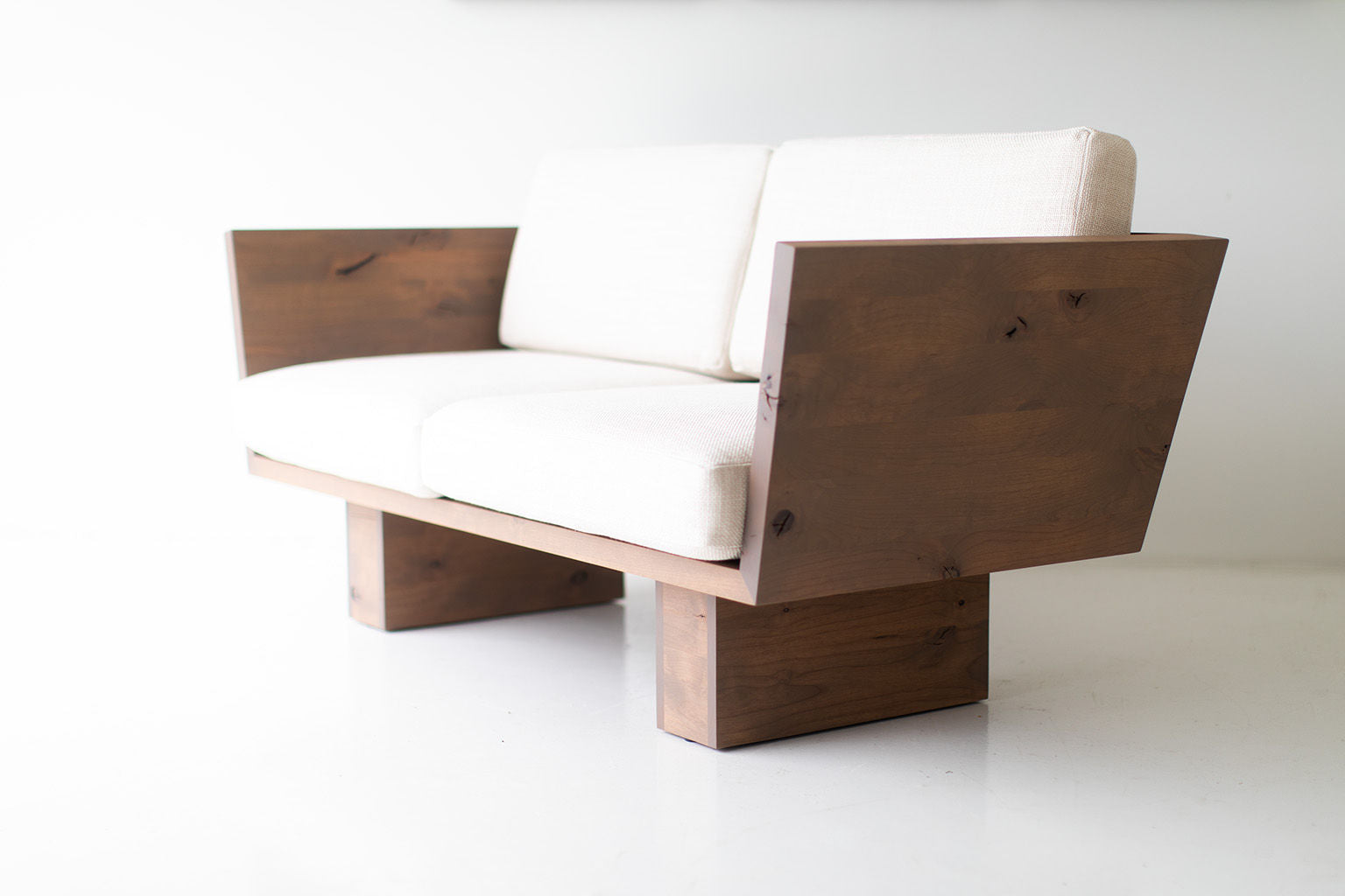 Suelo Modern Loveseat - 0920