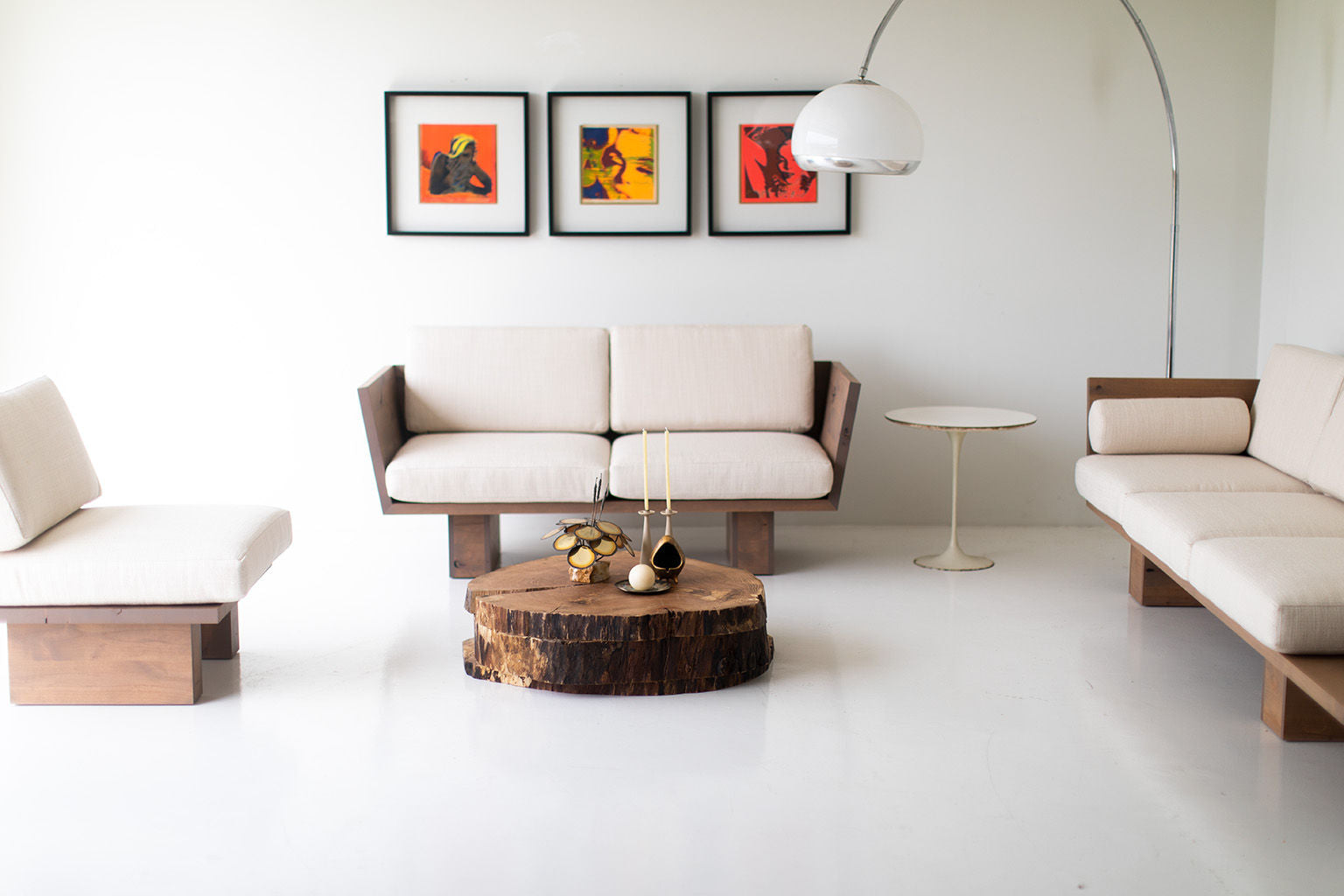 Suelo® Modern Loveseat - 0920