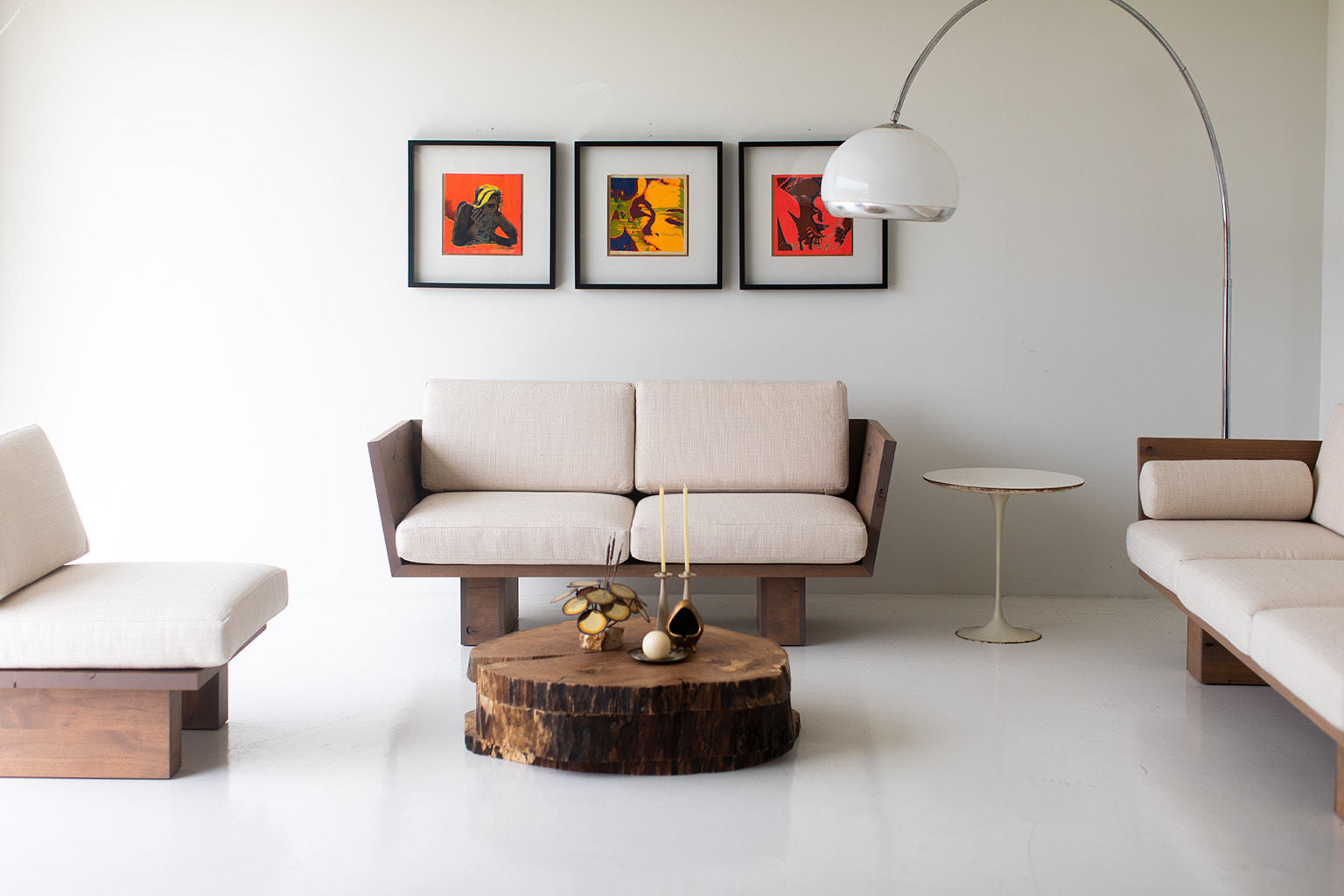 Suelo® Modern Loveseat - 0920