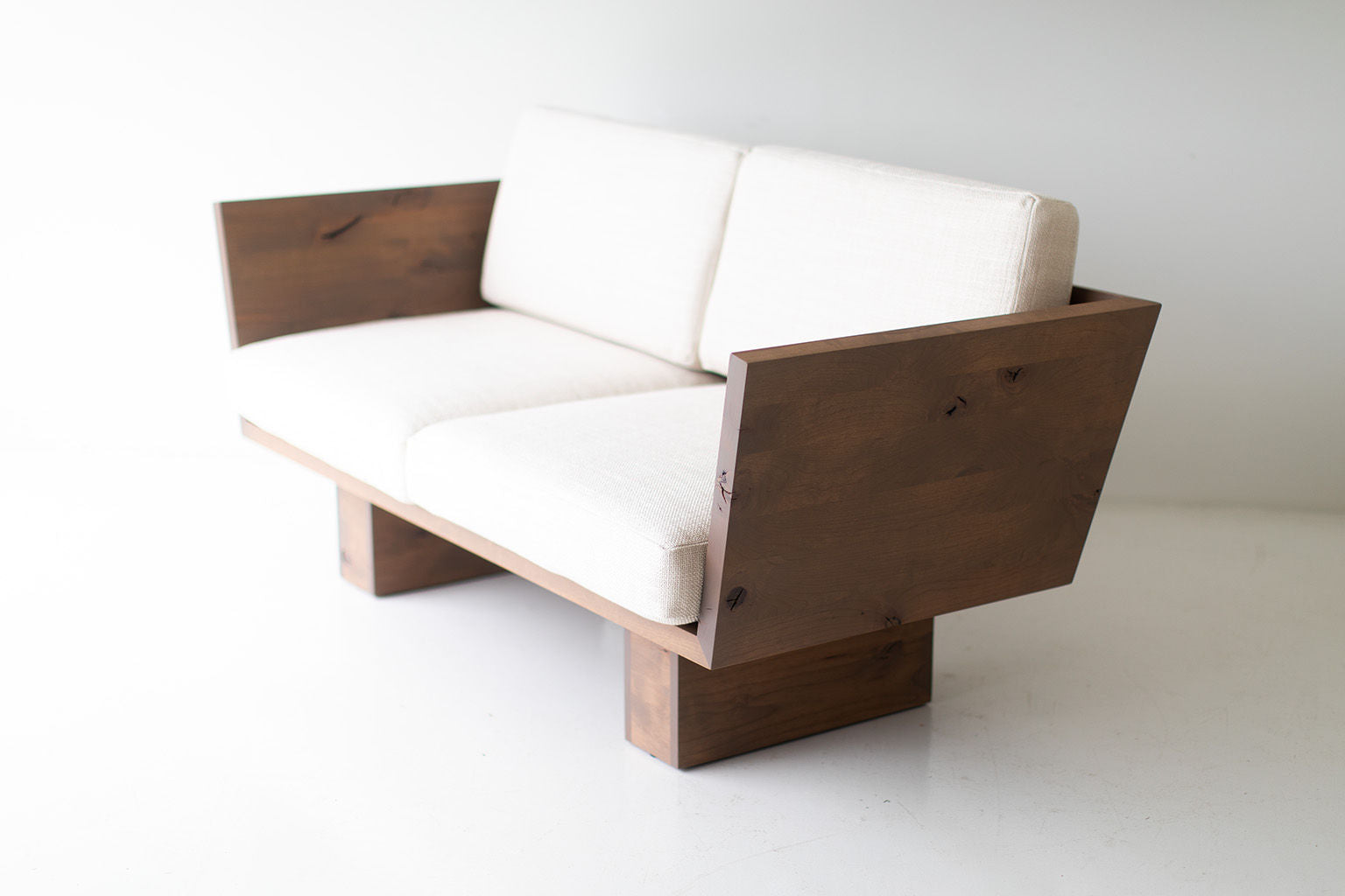 Suelo Modern Loveseat - 0920