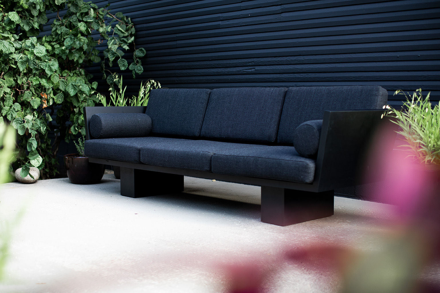 Suelo Modern Outdoor Sofa - 1220