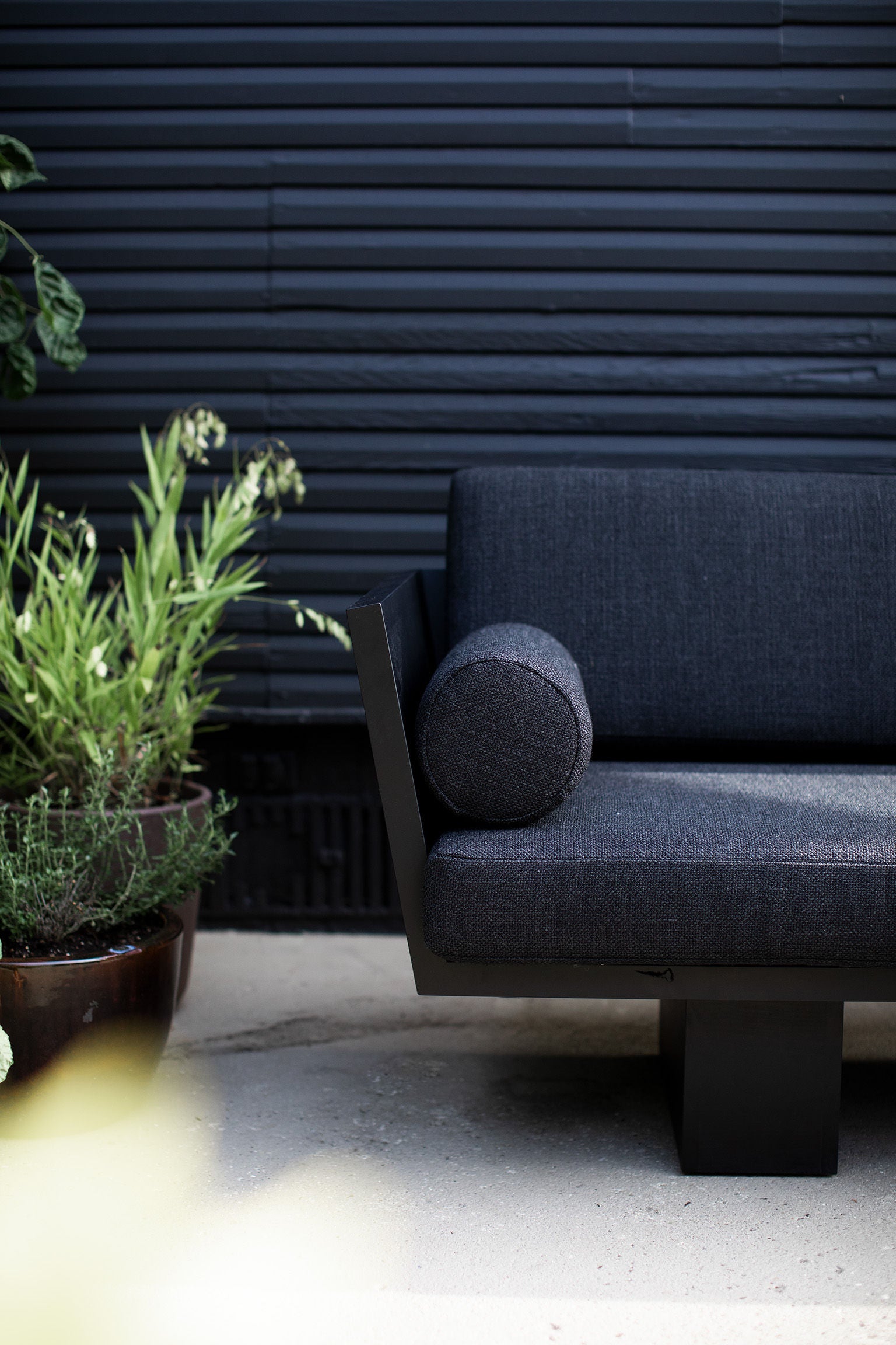 Suelo® Modern Outdoor Sofa - 1220