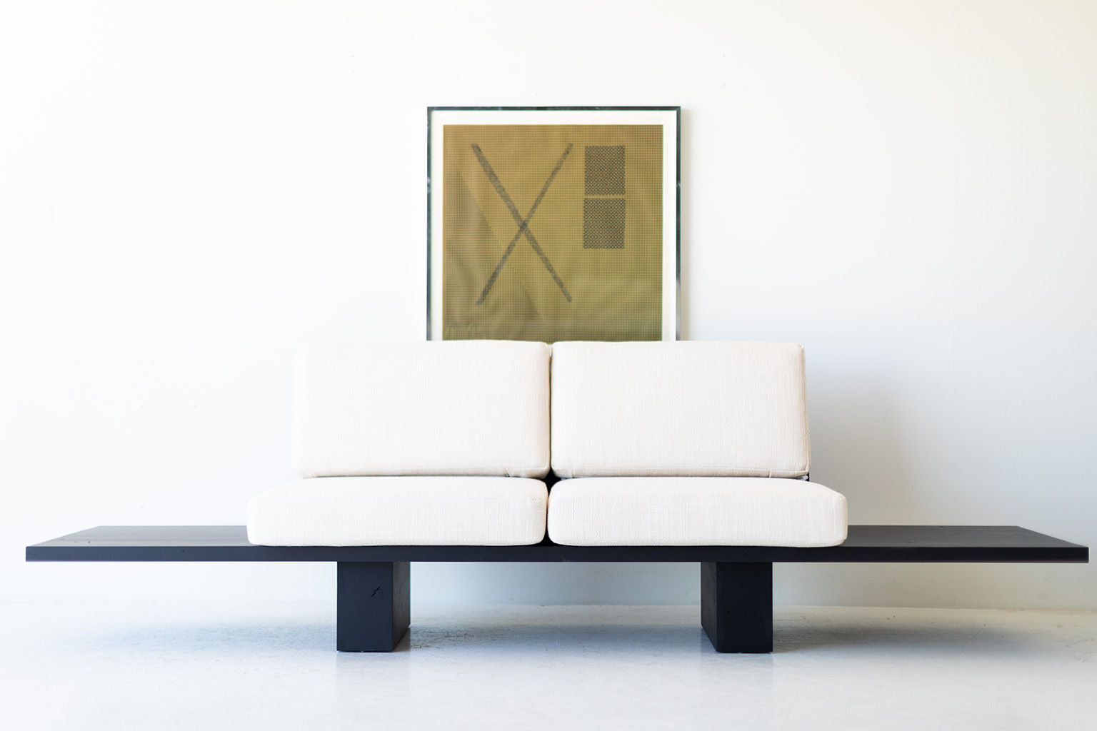 Suelo® Modern Platform Sofa - 1421