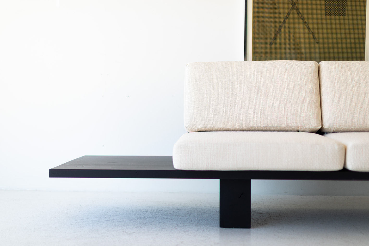 Suelo® Modern Platform Sofa - 1421