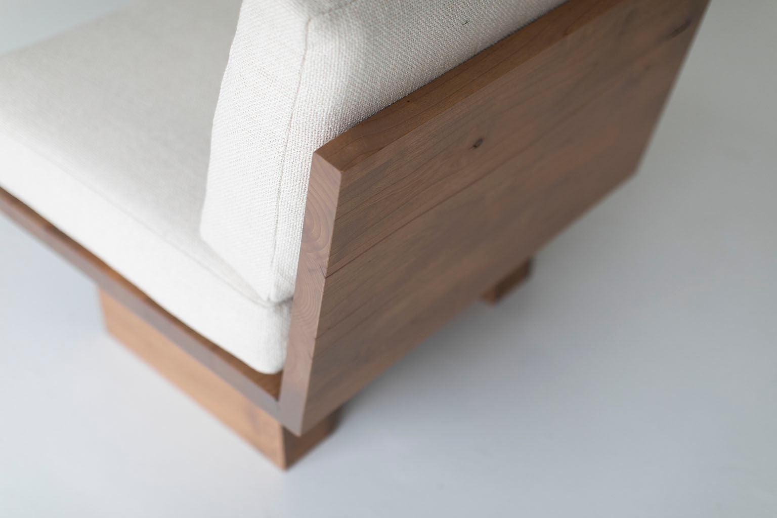 Suelo® Modern Side Chair - 0420