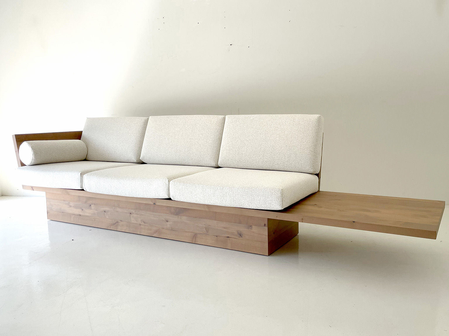 Suelo® Modern Wood Sofa with Plinth Base - 2521