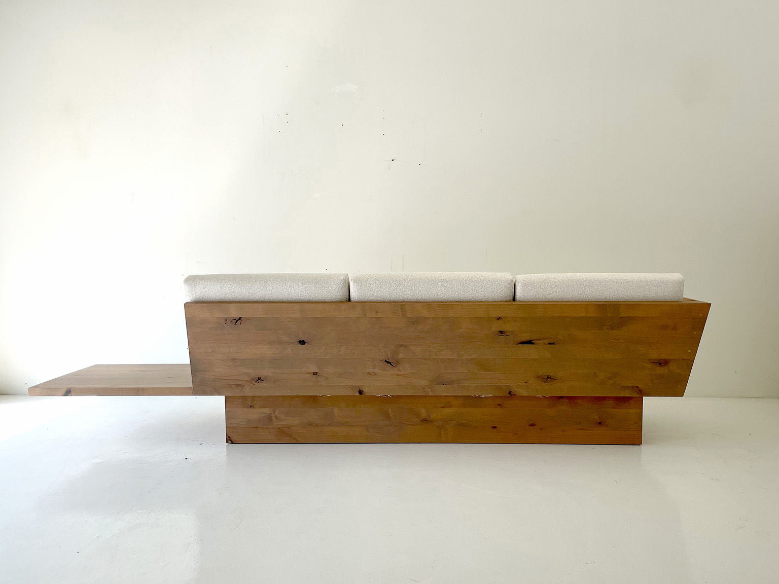 Suelo® Modern Wood Sofa with Plinth Base - 2521
