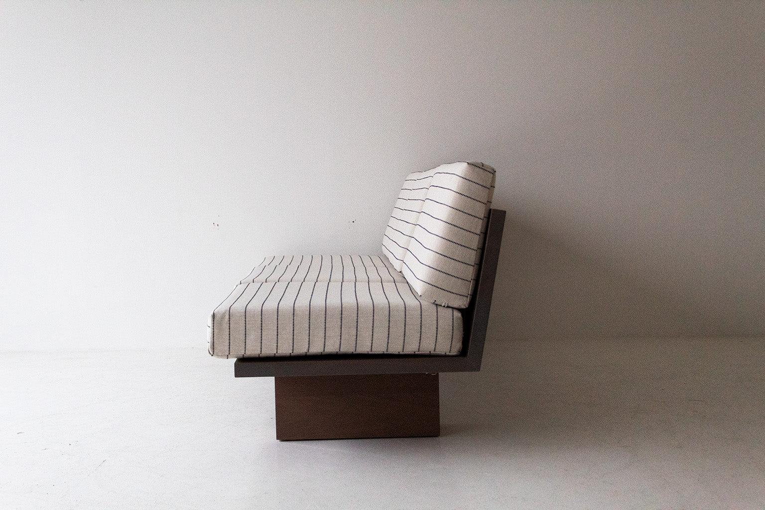 Suelo® Outdoor Armless Sofa - 0922