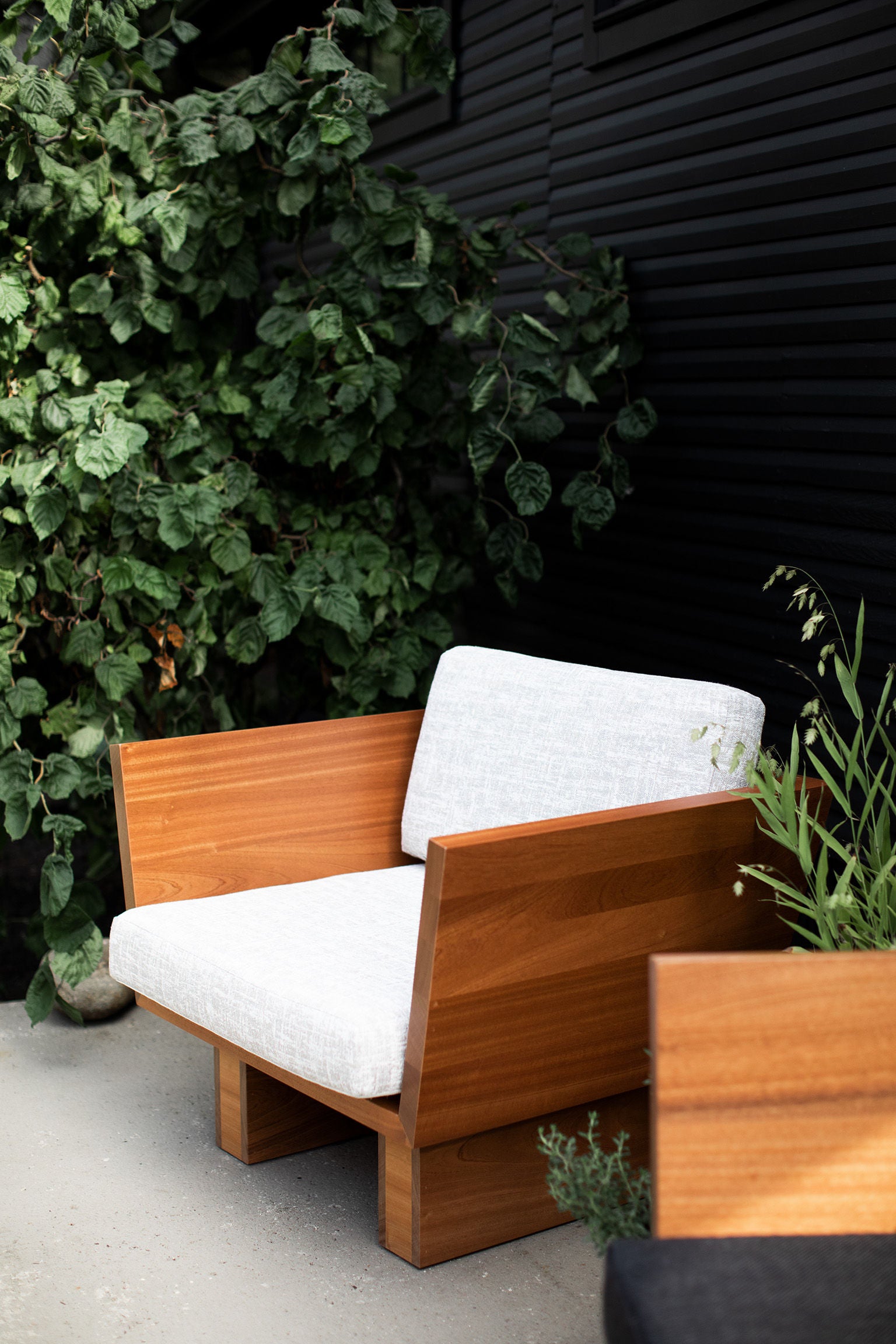 Suelo® Outdoor Modern Lounge Chair - 1120