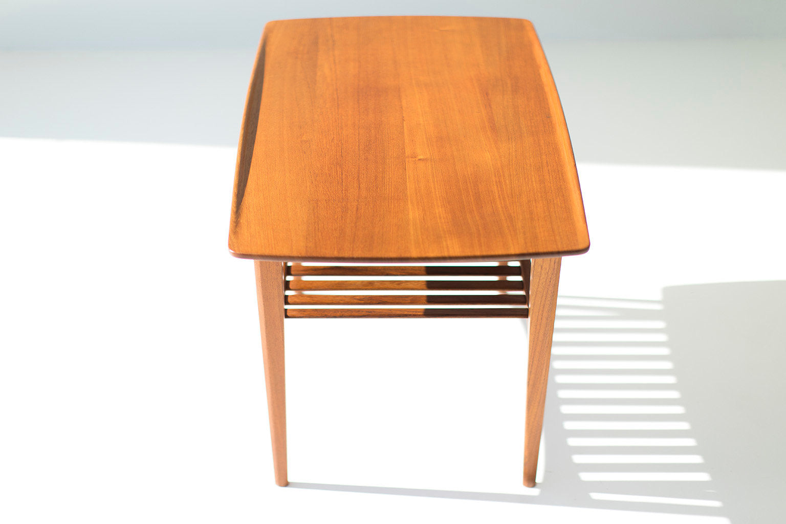 Tove and Edvard Kindt-Larsen Side Table for France & Daverkosen - 02131803