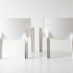 Vico-Magistretti-Lounge-Chairs-Artemide-02