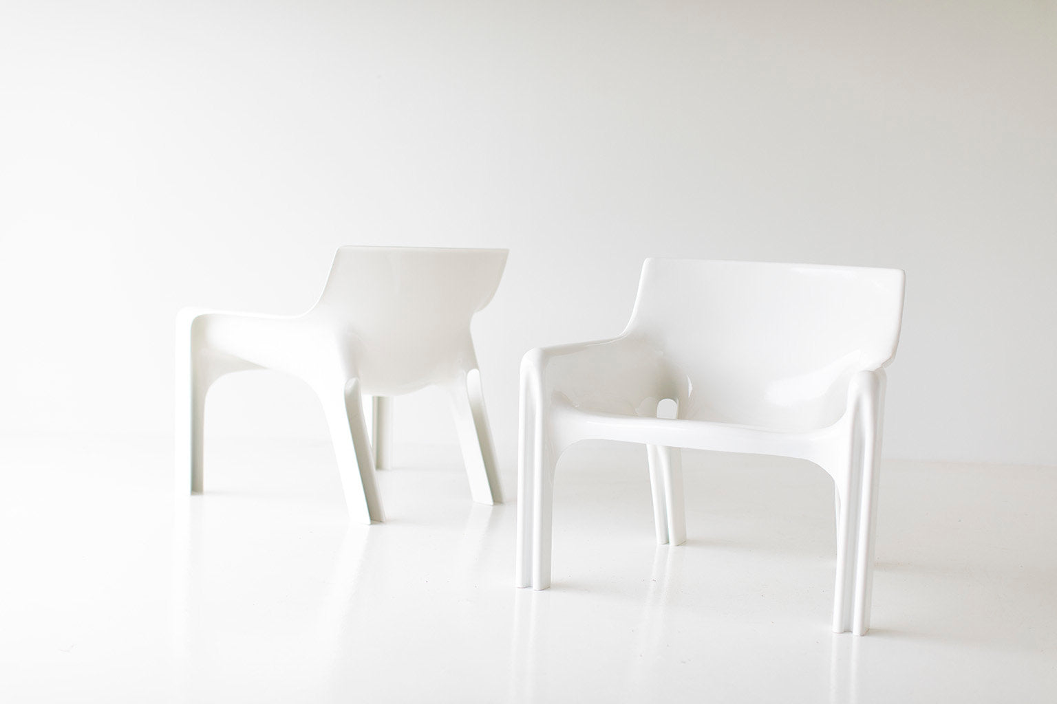 Vico Magistretti Lounge Chairs for Artemide - 06041801