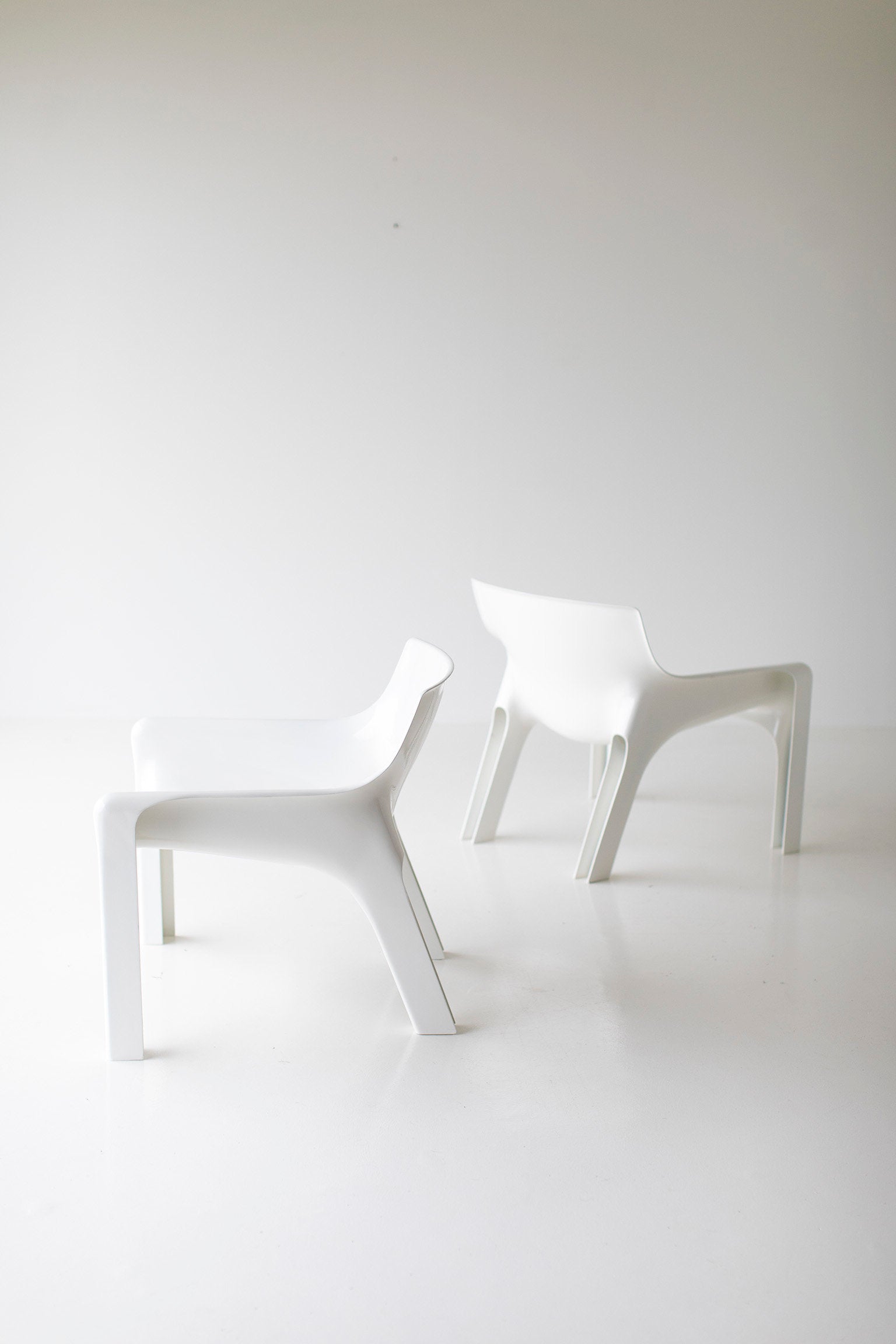 Vico Magistretti Lounge Chairs for Artemide - 06041801