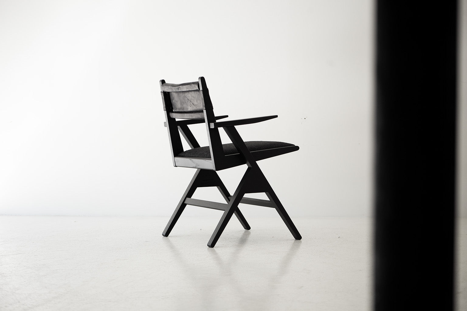 Vita Modern Dining Chair for Bertu Home