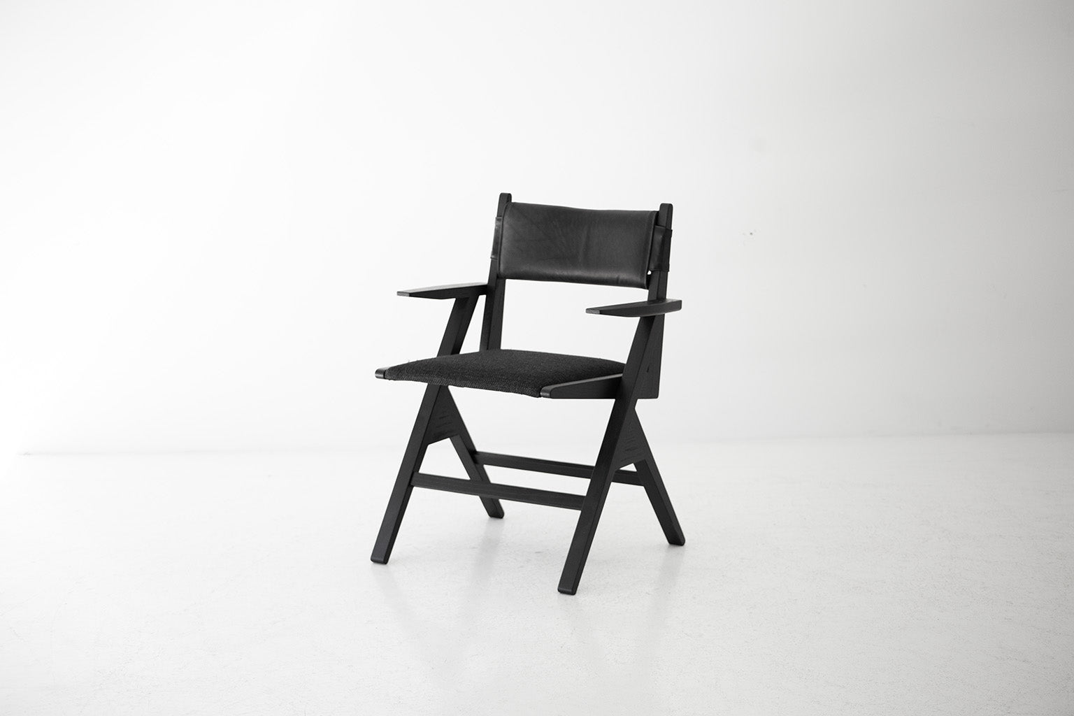 Vita Modern Dining Chair for Bertu Home