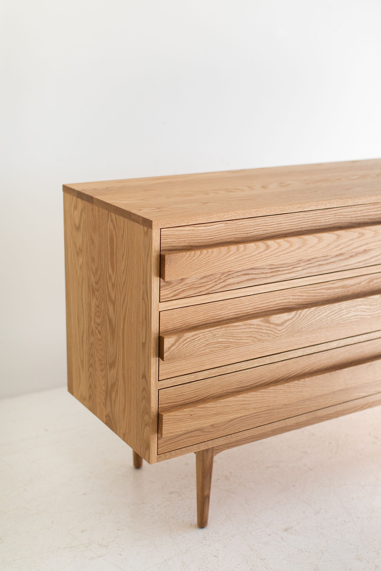 White Oak Modern Dresser - 0521