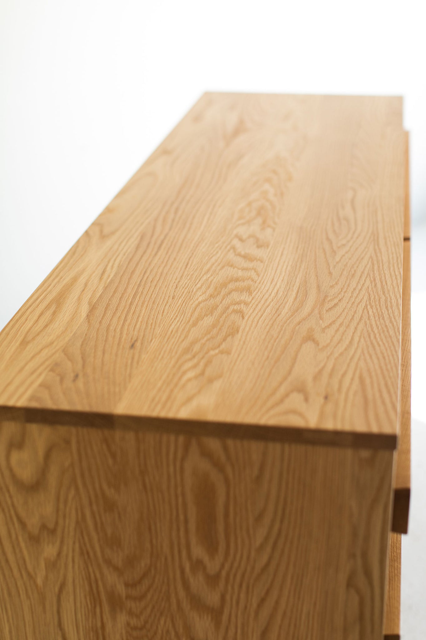 White Oak Modern Dresser 0521, Image 05