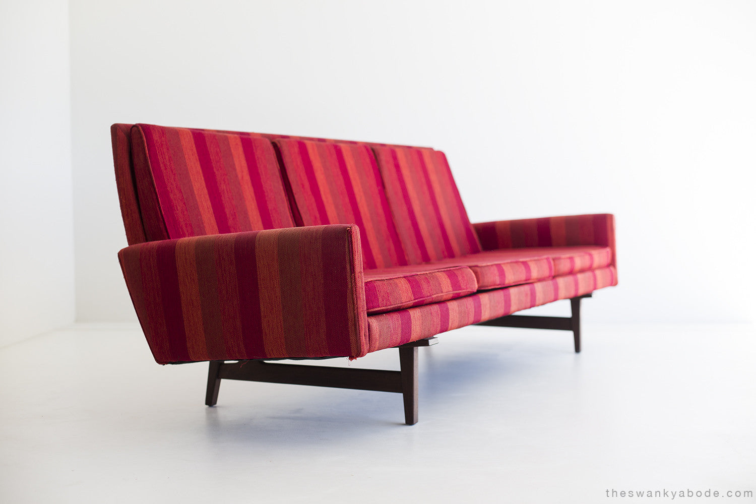 Jens Risom Sofa for Risom Inc. - 01181607