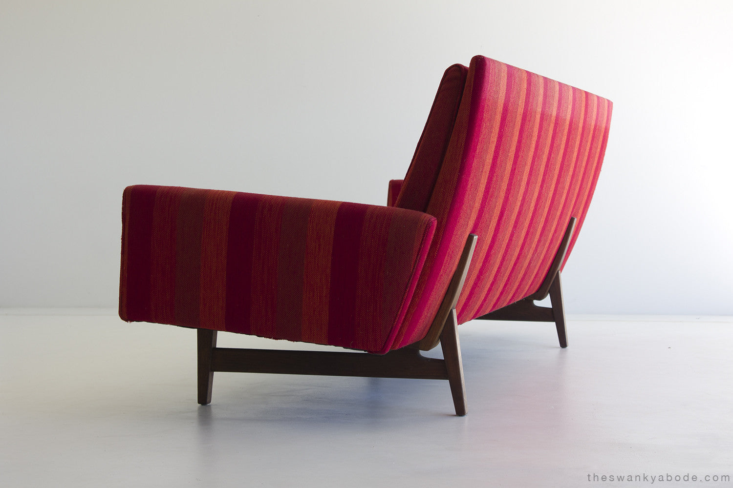 Jens Risom Sofa for Risom Inc. - 01181607